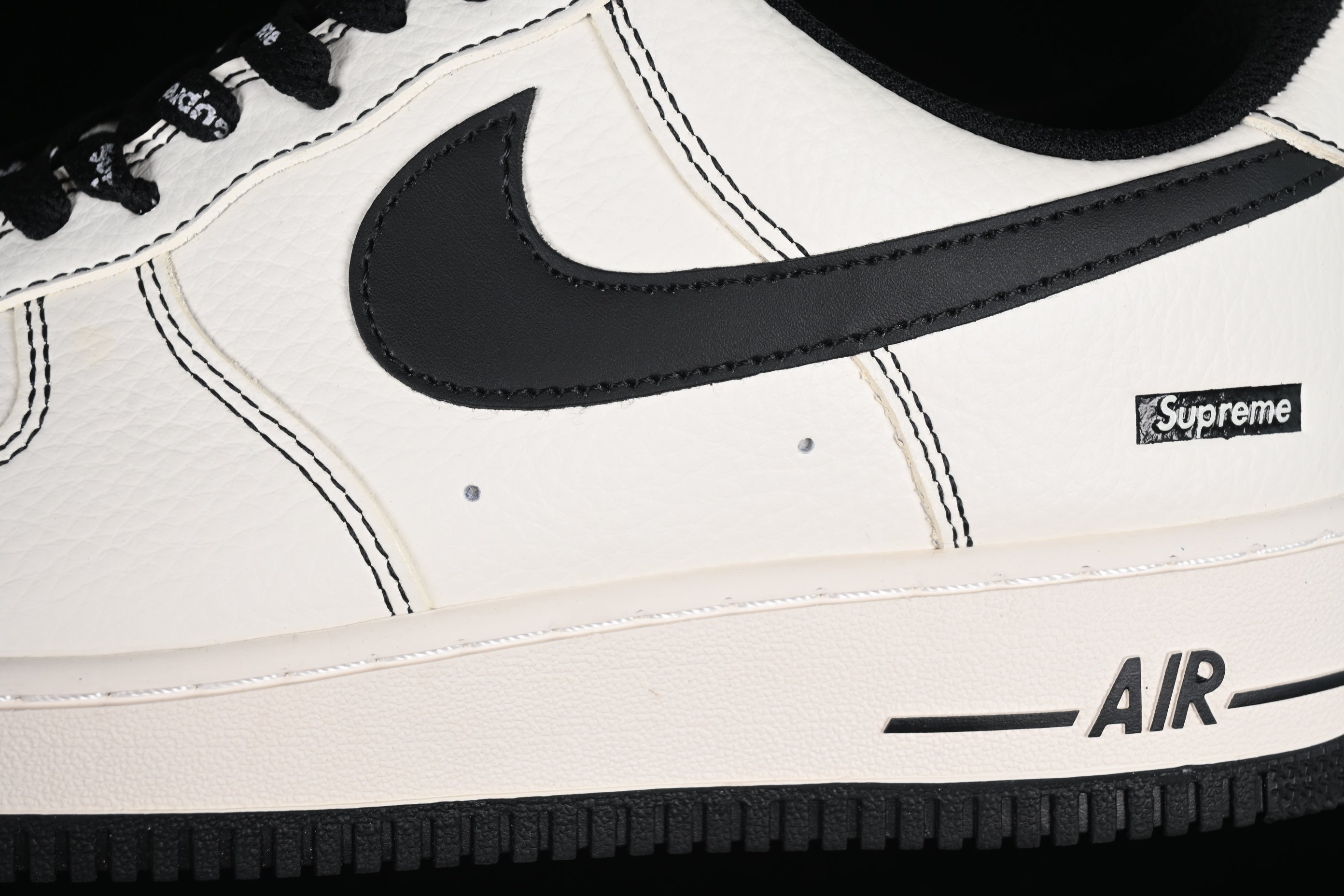 NikeMens Air Force 1 AF1 Low - Supreme