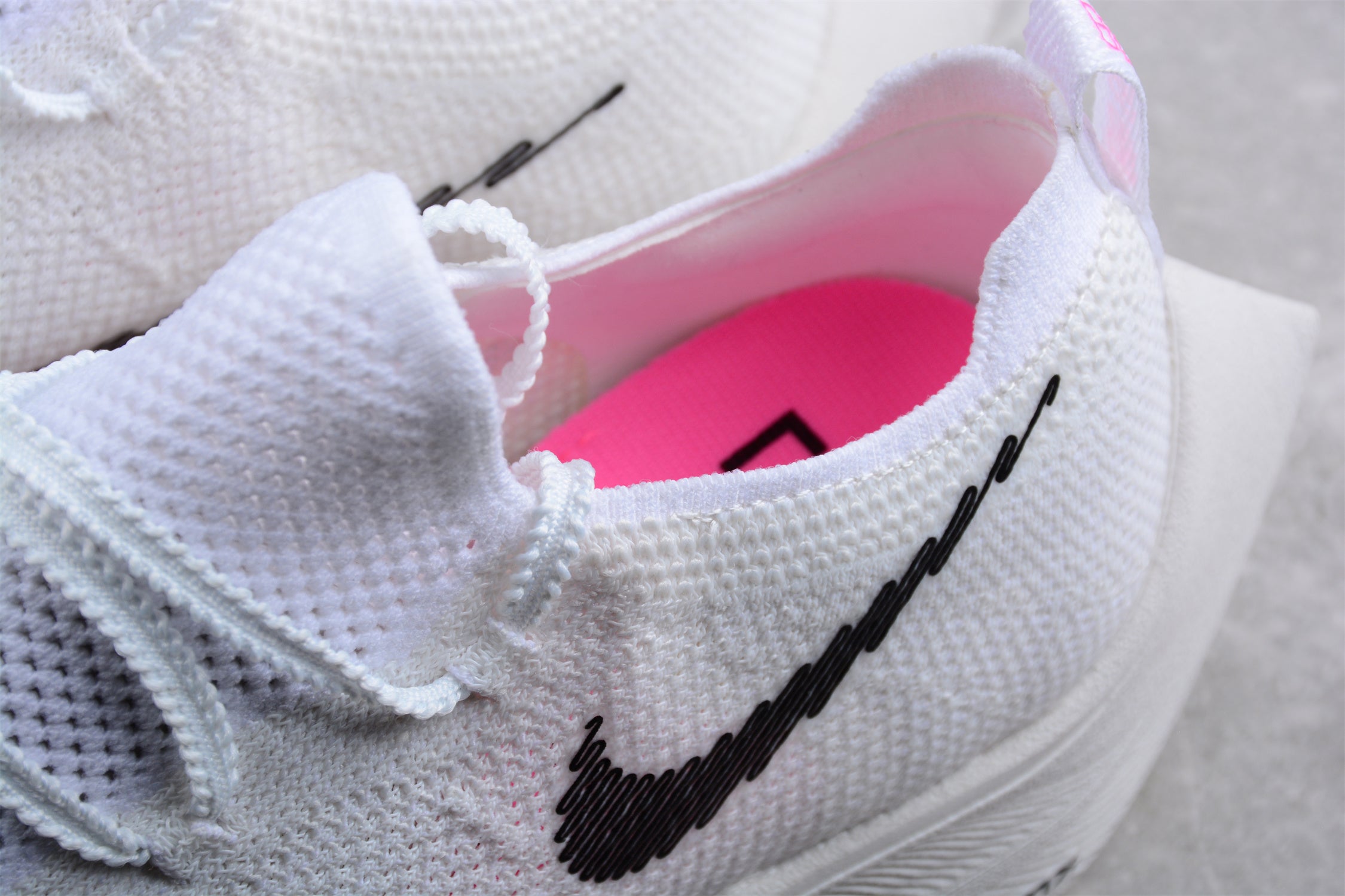 NikeUnisex ZoomX Vaporfly Next - White