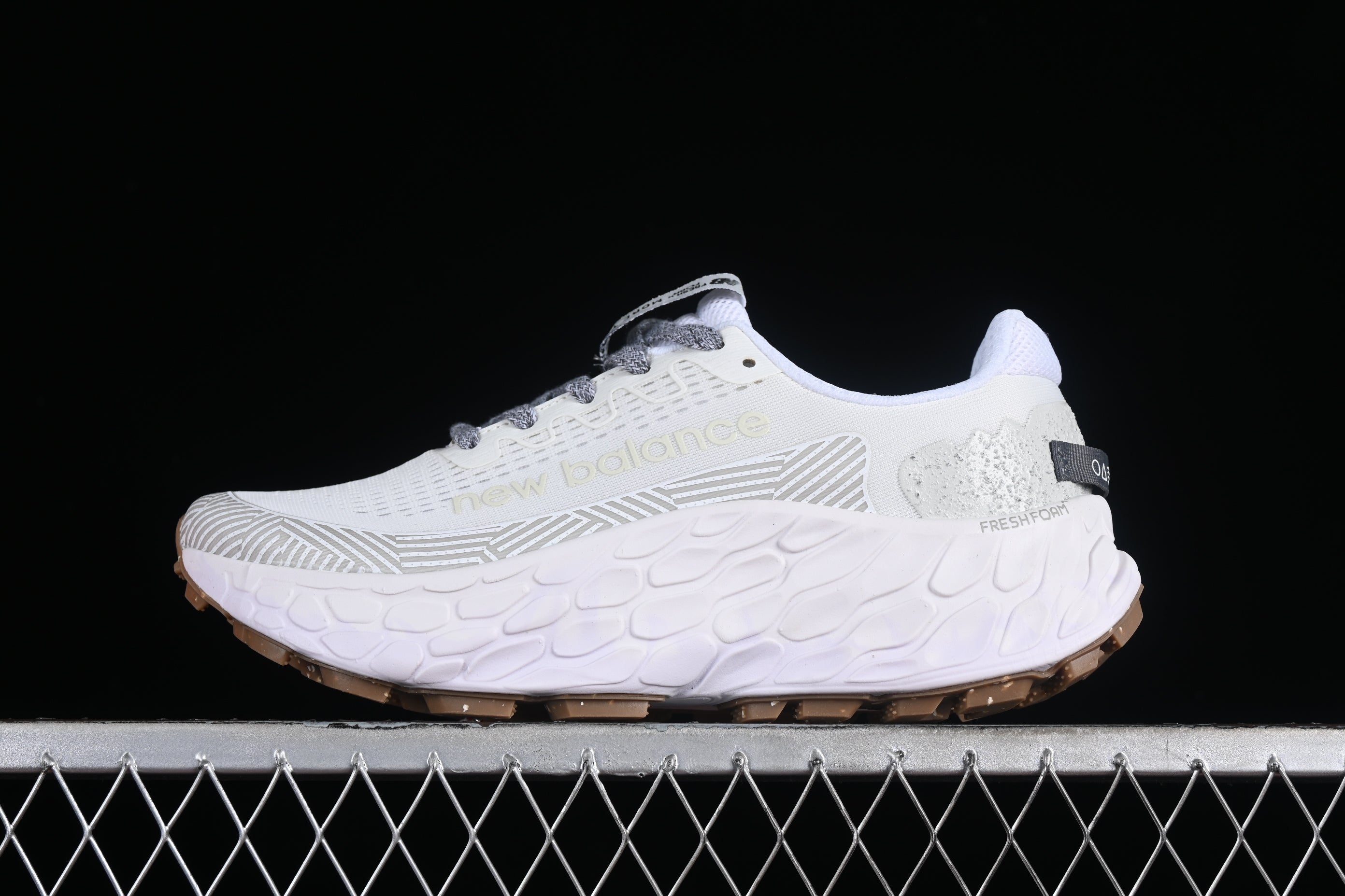 New Balance Fresh Foam x More Trail - Trail White