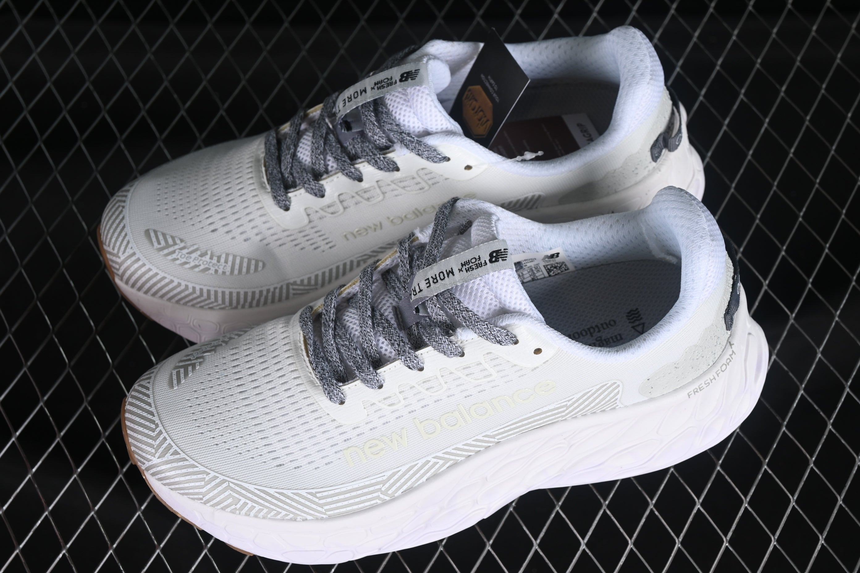 New Balance Fresh Foam x More Trail - Trail White