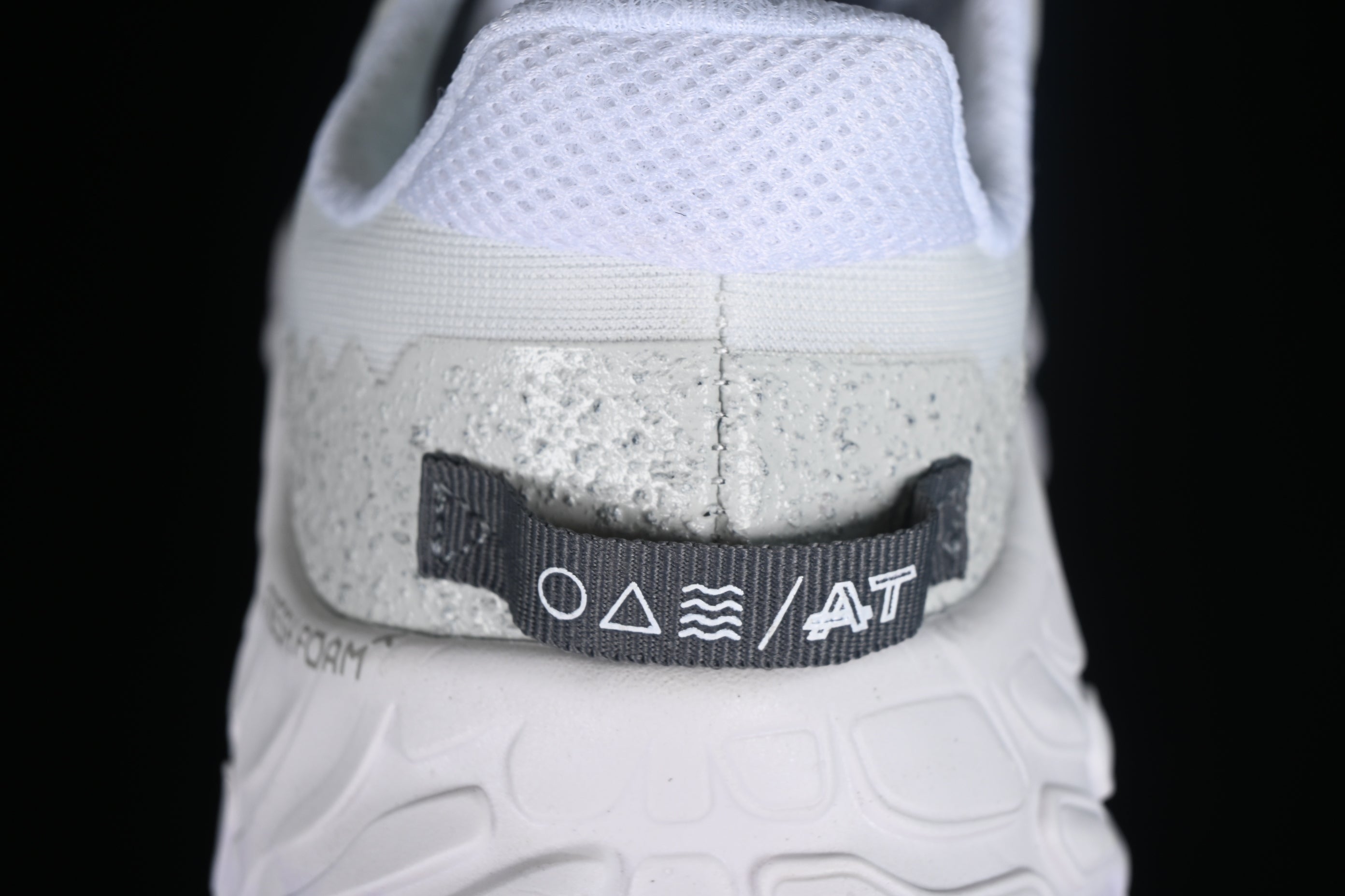 New Balance Fresh Foam x More Trail - Trail White