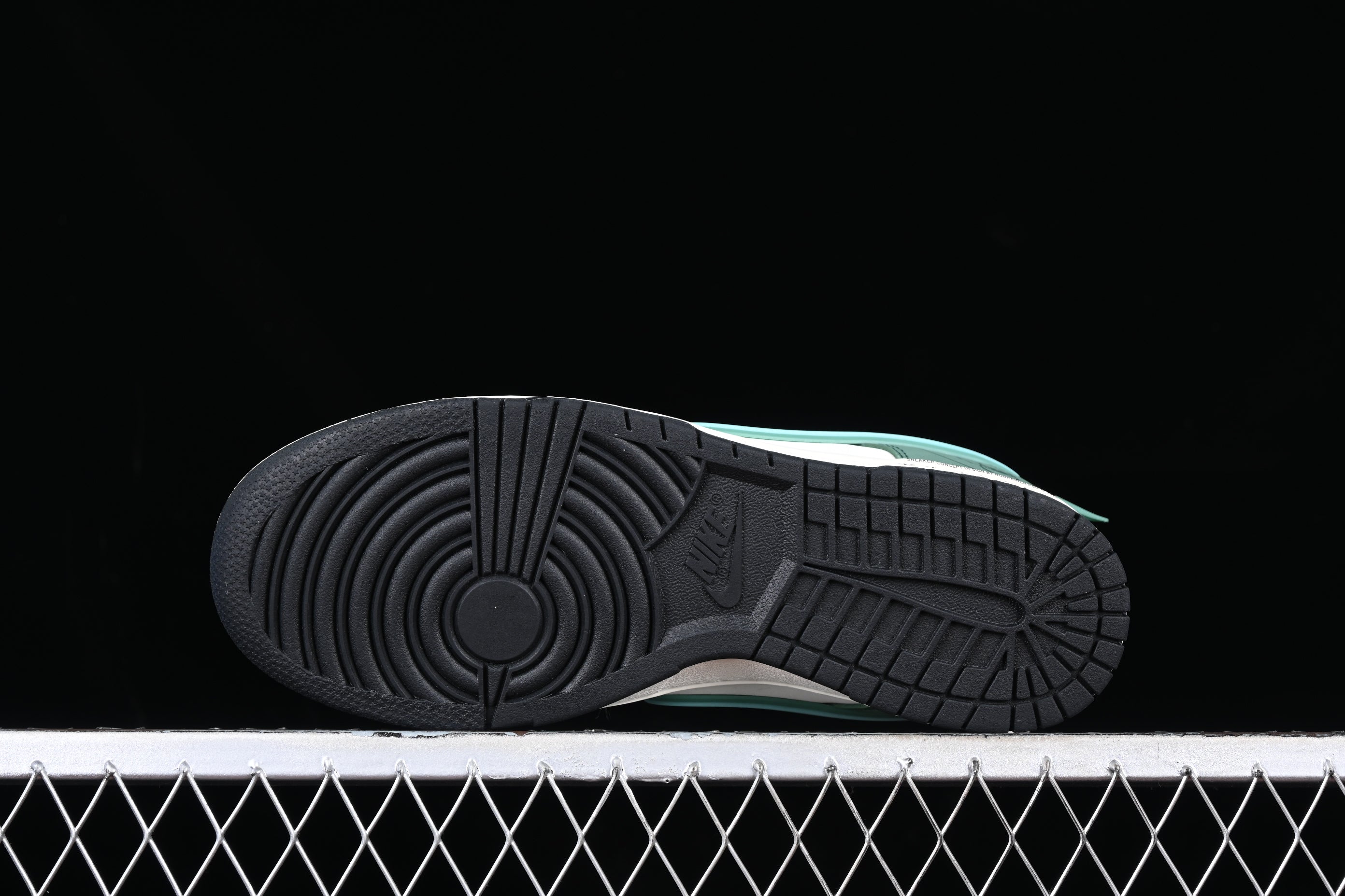 NikeMens SB Dunk Low Saint - Seiya Print