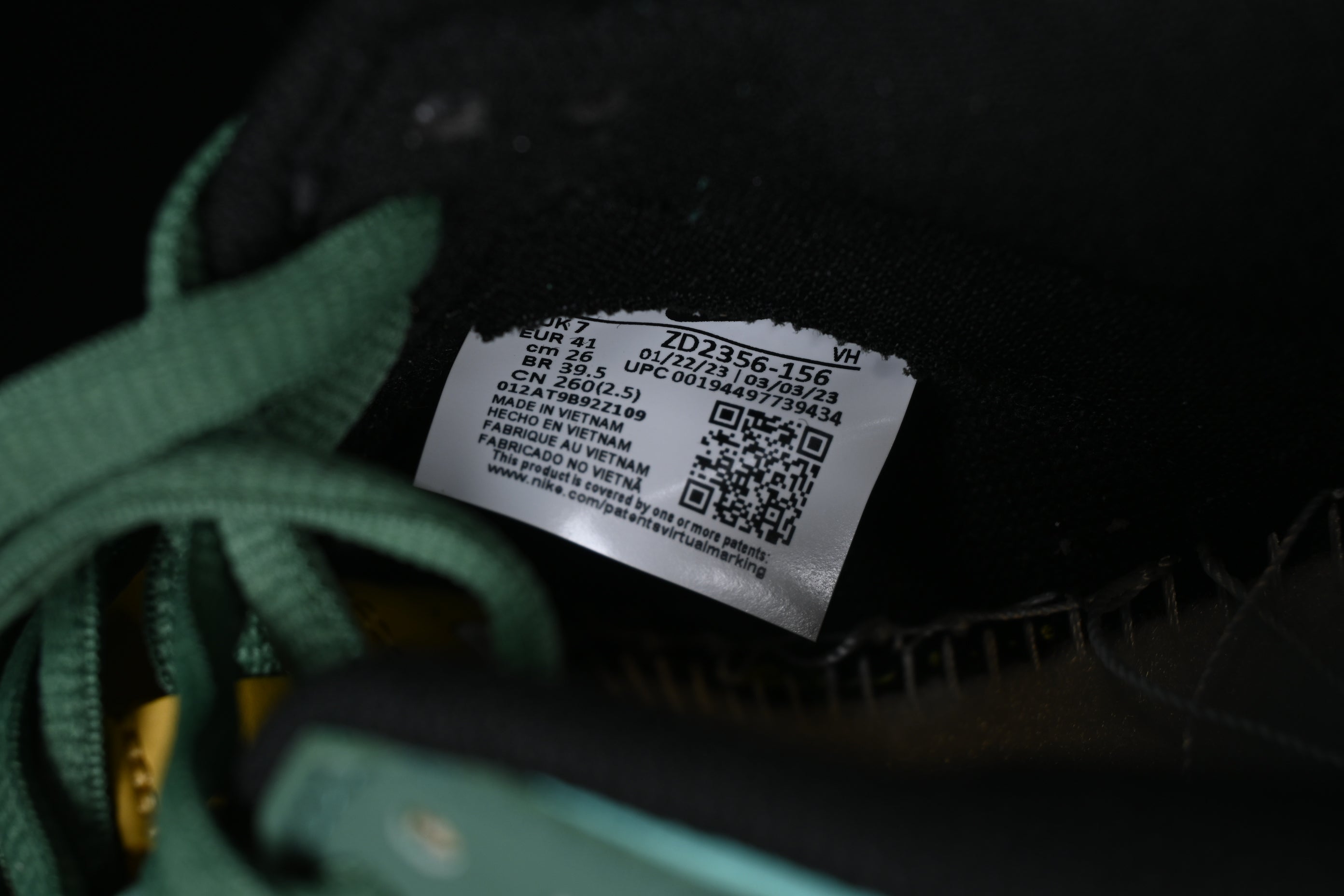 NikeMens SB Dunk Low Saint - Seiya Print