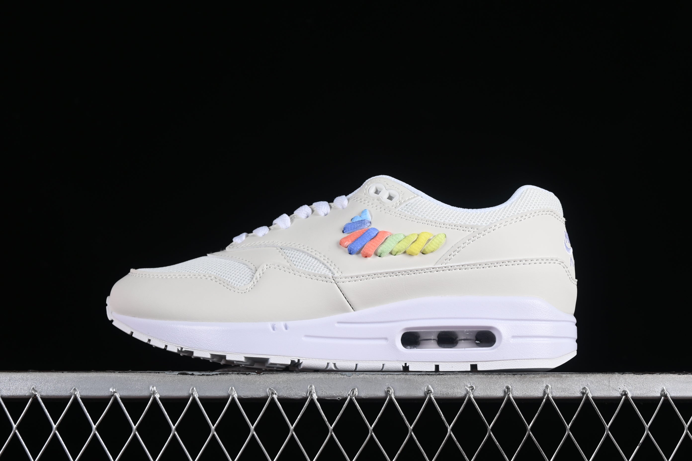 NikeUnisex Air Max 1 AM1 - Rainbow Swoosh