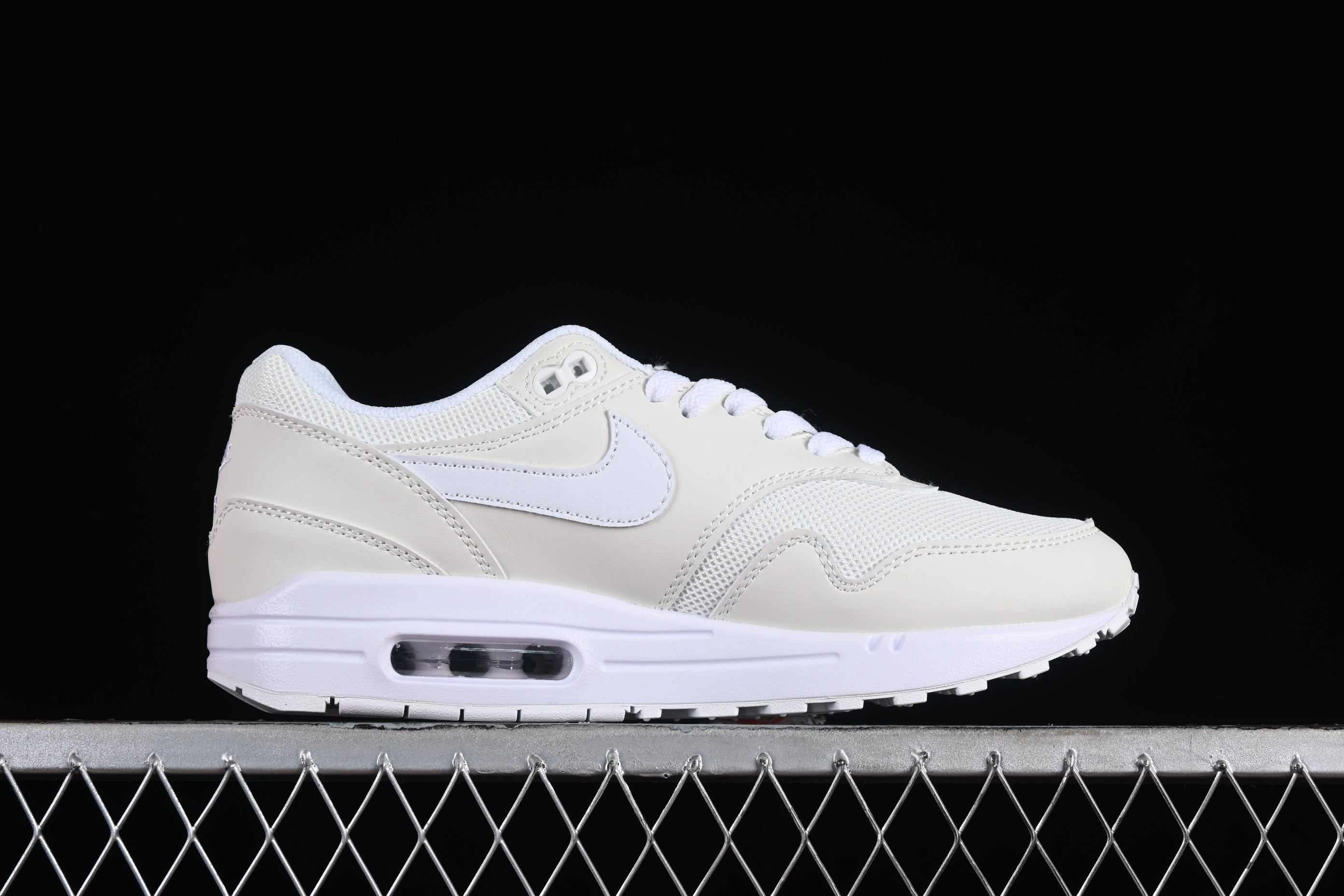 NikeUnisex Air Max 1 AM1 - Rainbow Swoosh