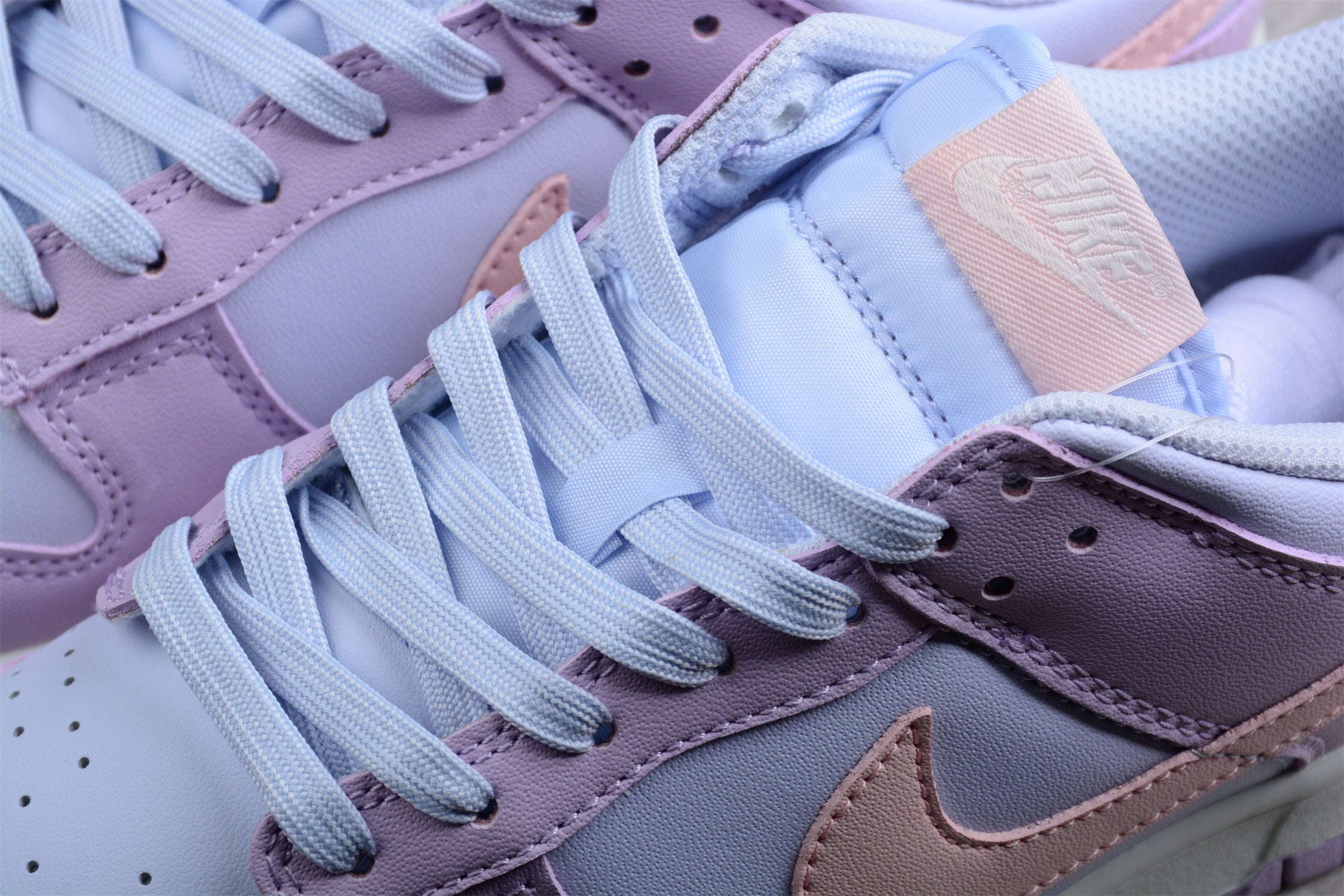 NikeWMNS Dunk Low - Easter