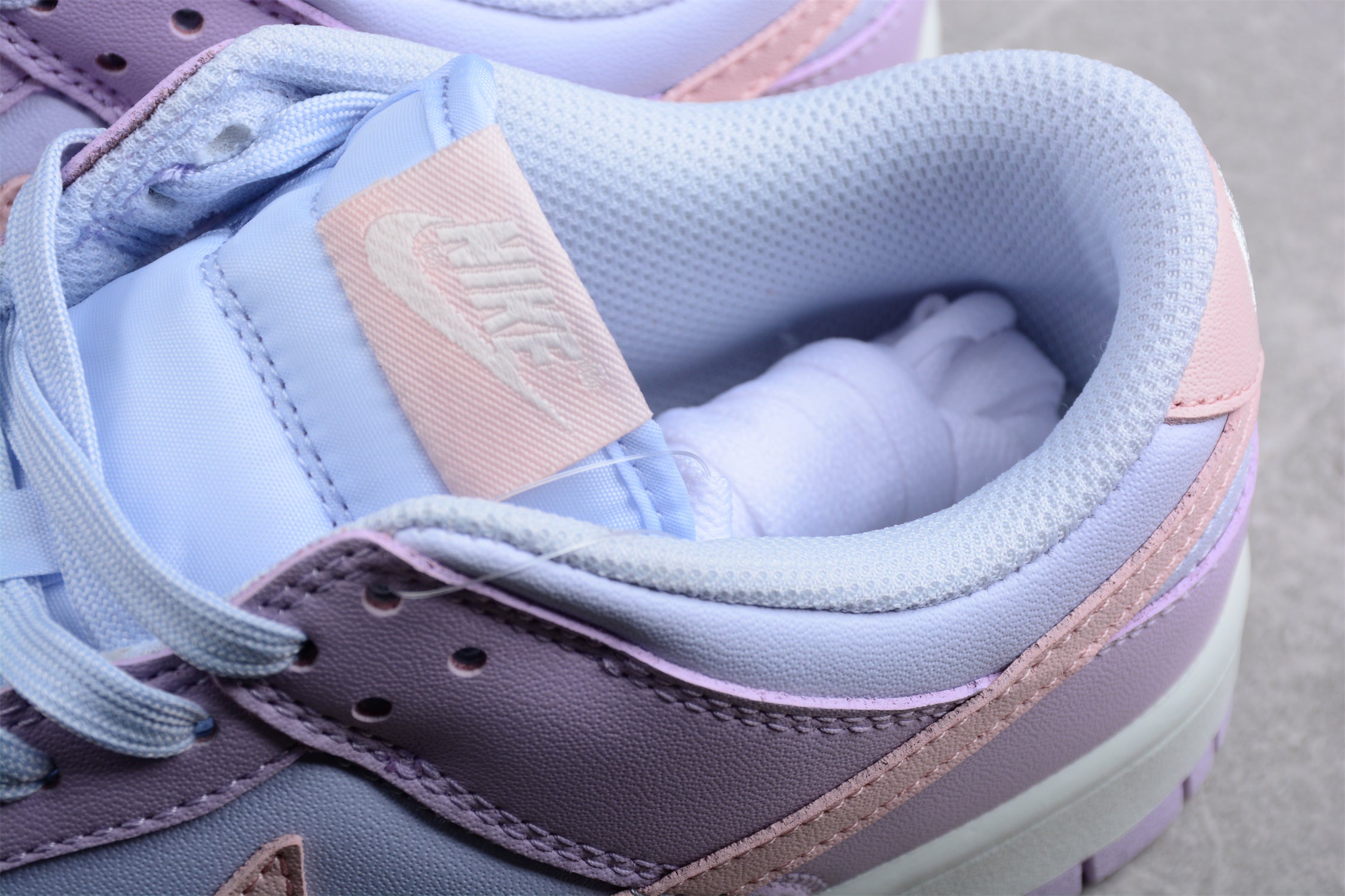 NikeWMNS Dunk Low - Easter