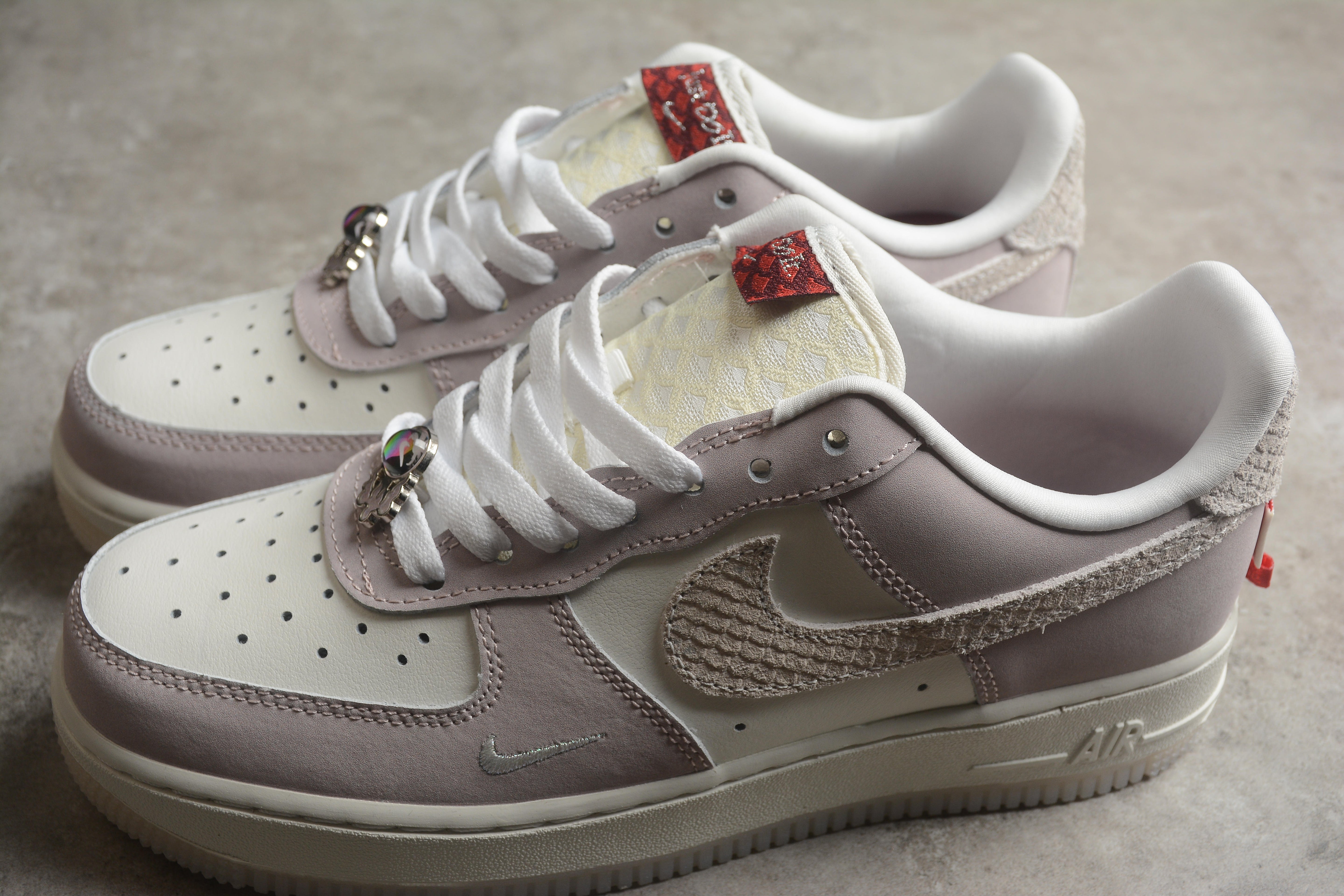 NikeUnisex Air Force 1 AF1 Low - Year of the Dragon