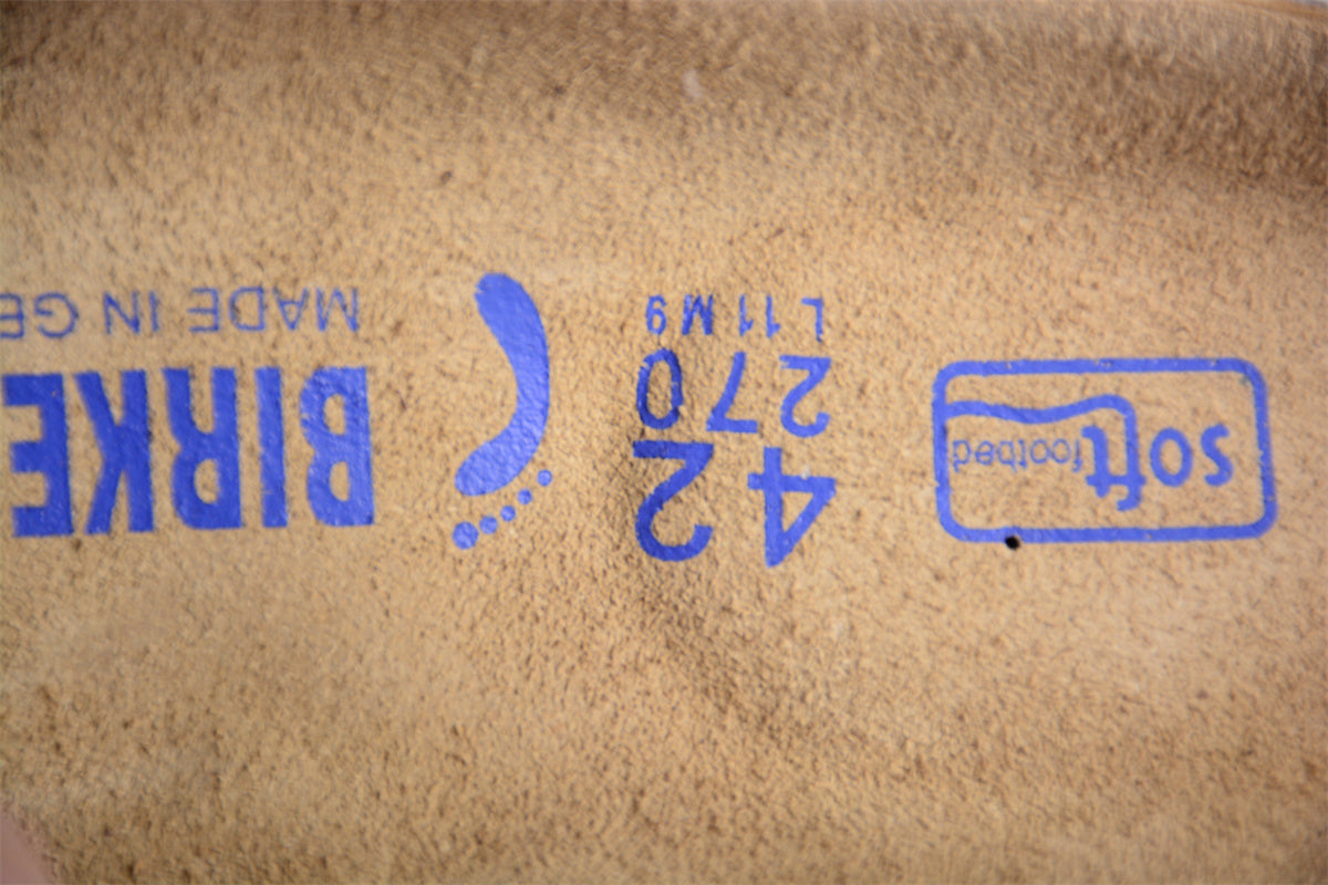 BirkenstockUnisex Boston Clogs - Brown