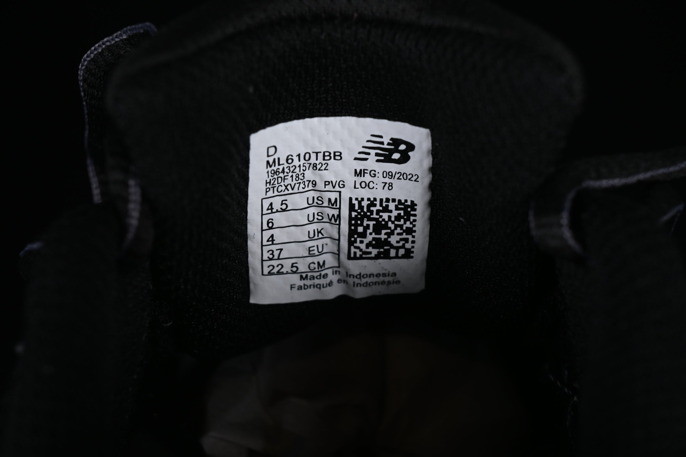 New Balance 610T - Black