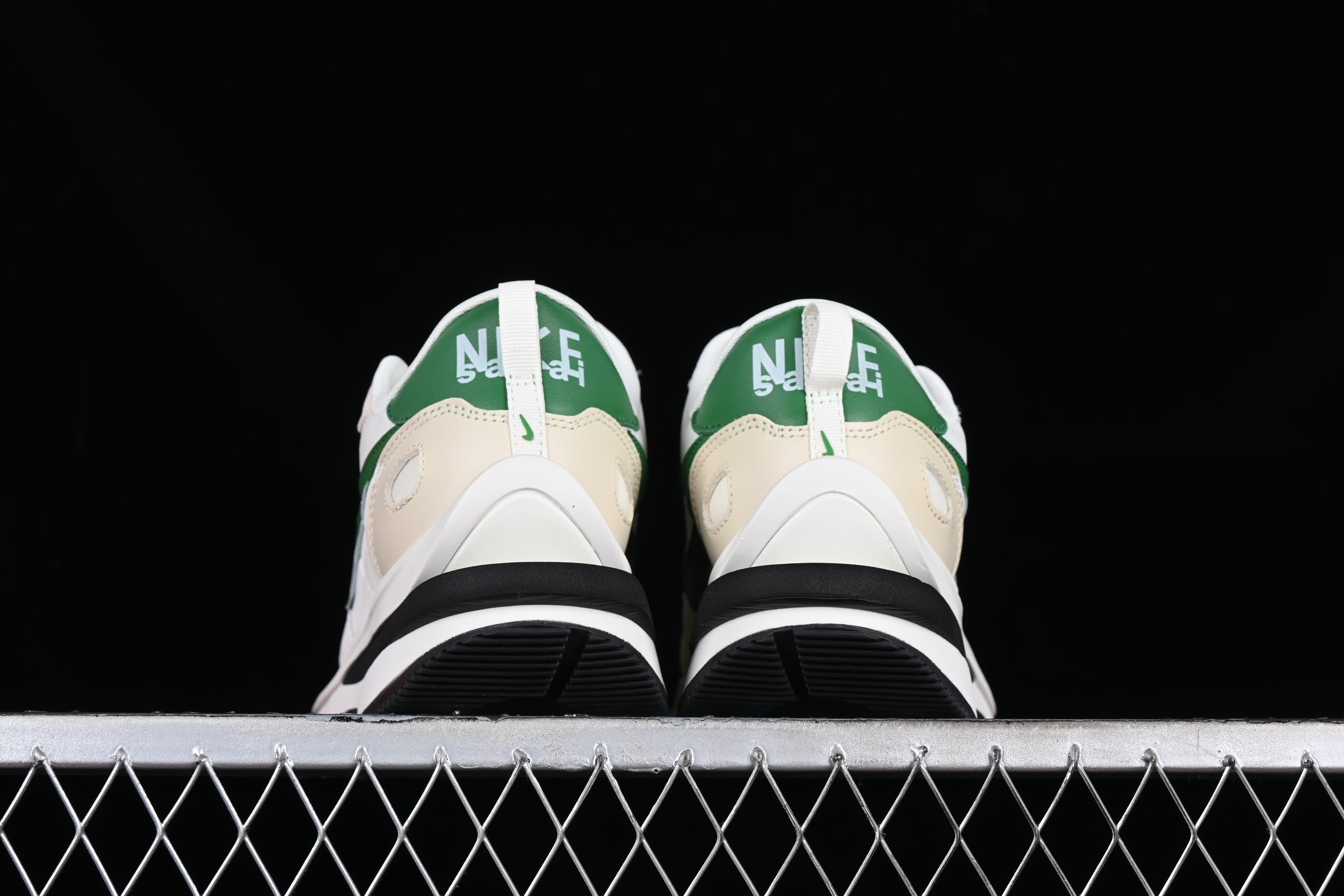 Sacai x NikeMens VaporWaffle - White/Green