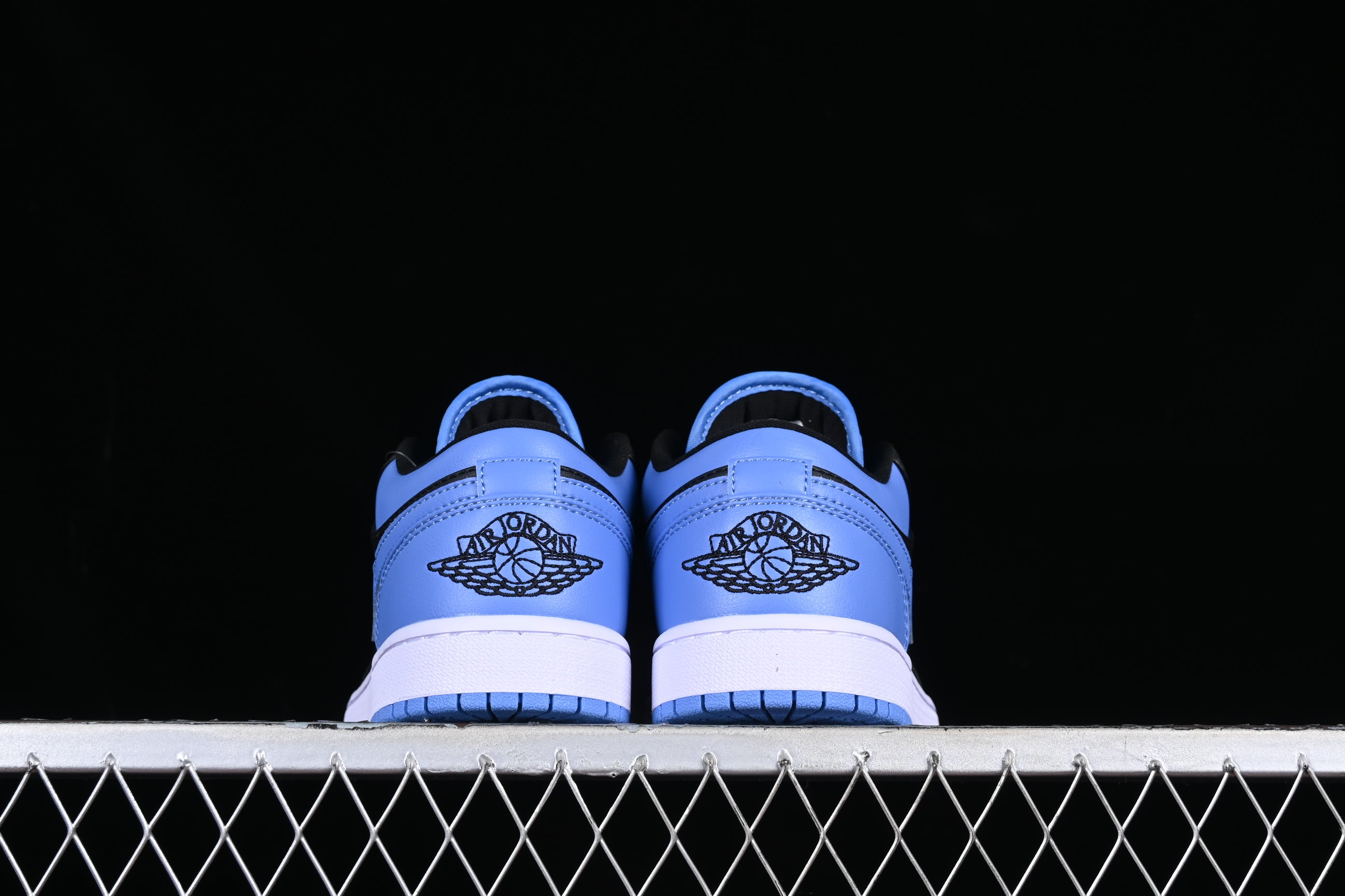 Air Jordan 1 AJ1 Low - Black University Blue