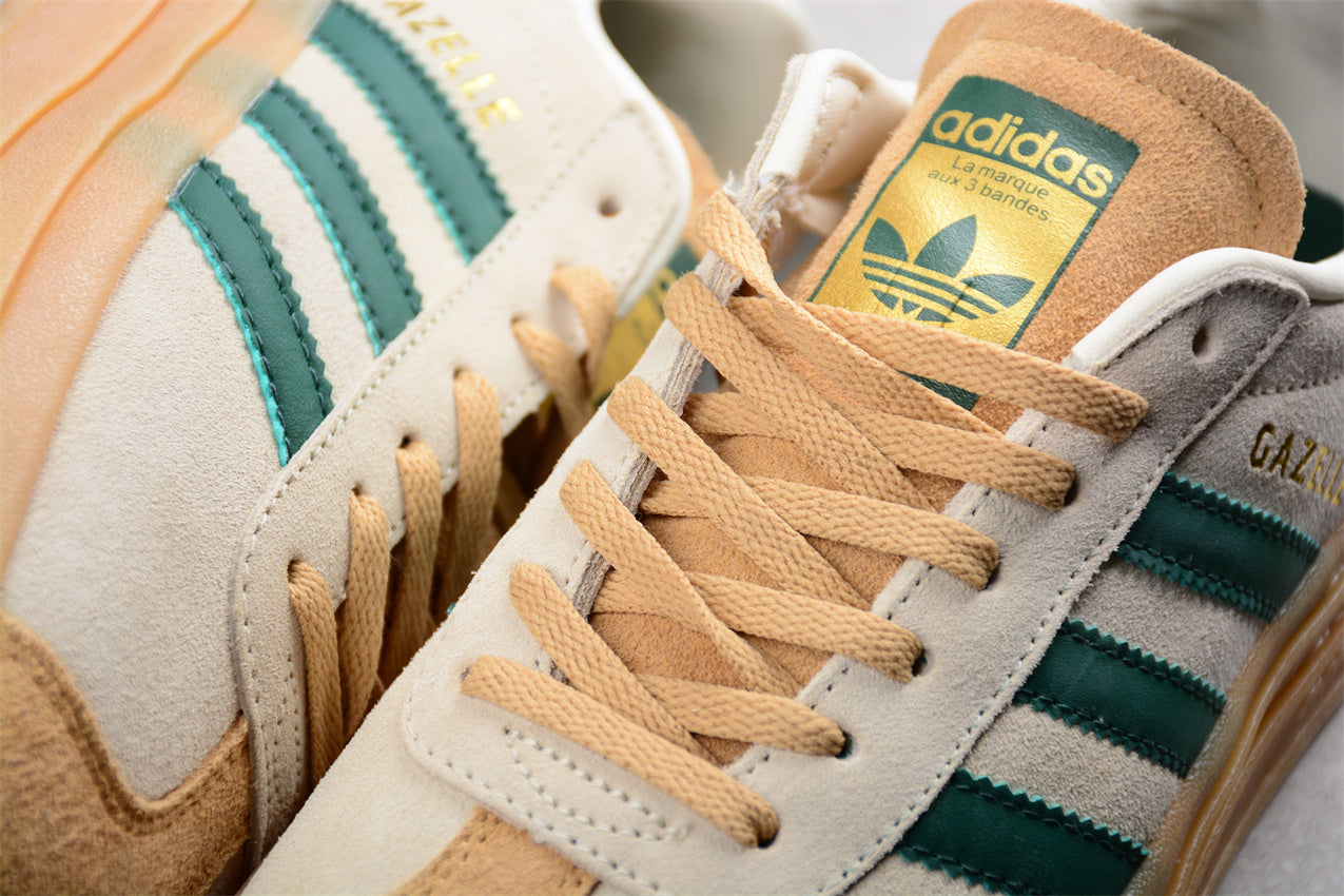 adidasUnisex Gazzele Bold Celine - Brown