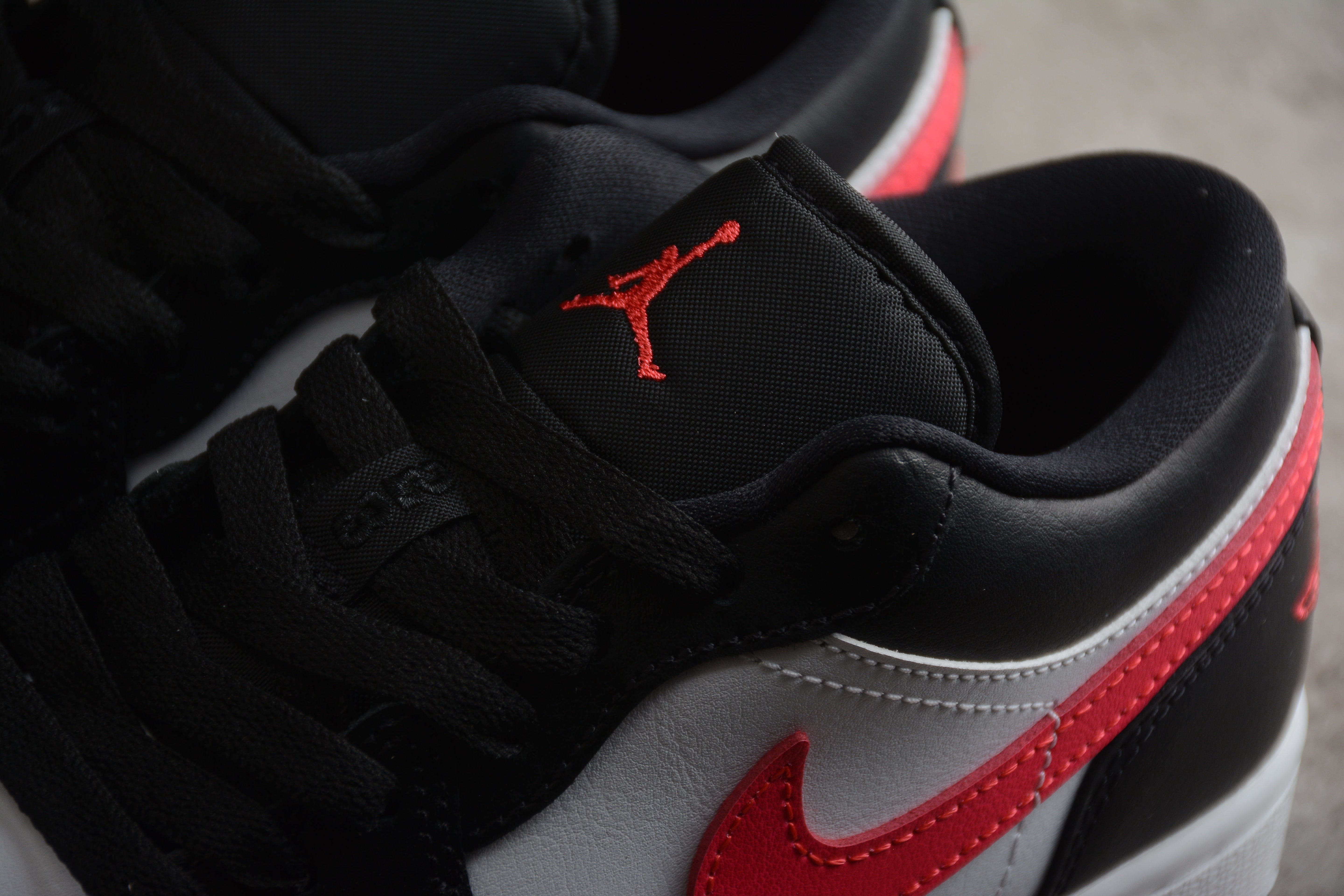 Air Jordan 1 Low - Siren Red