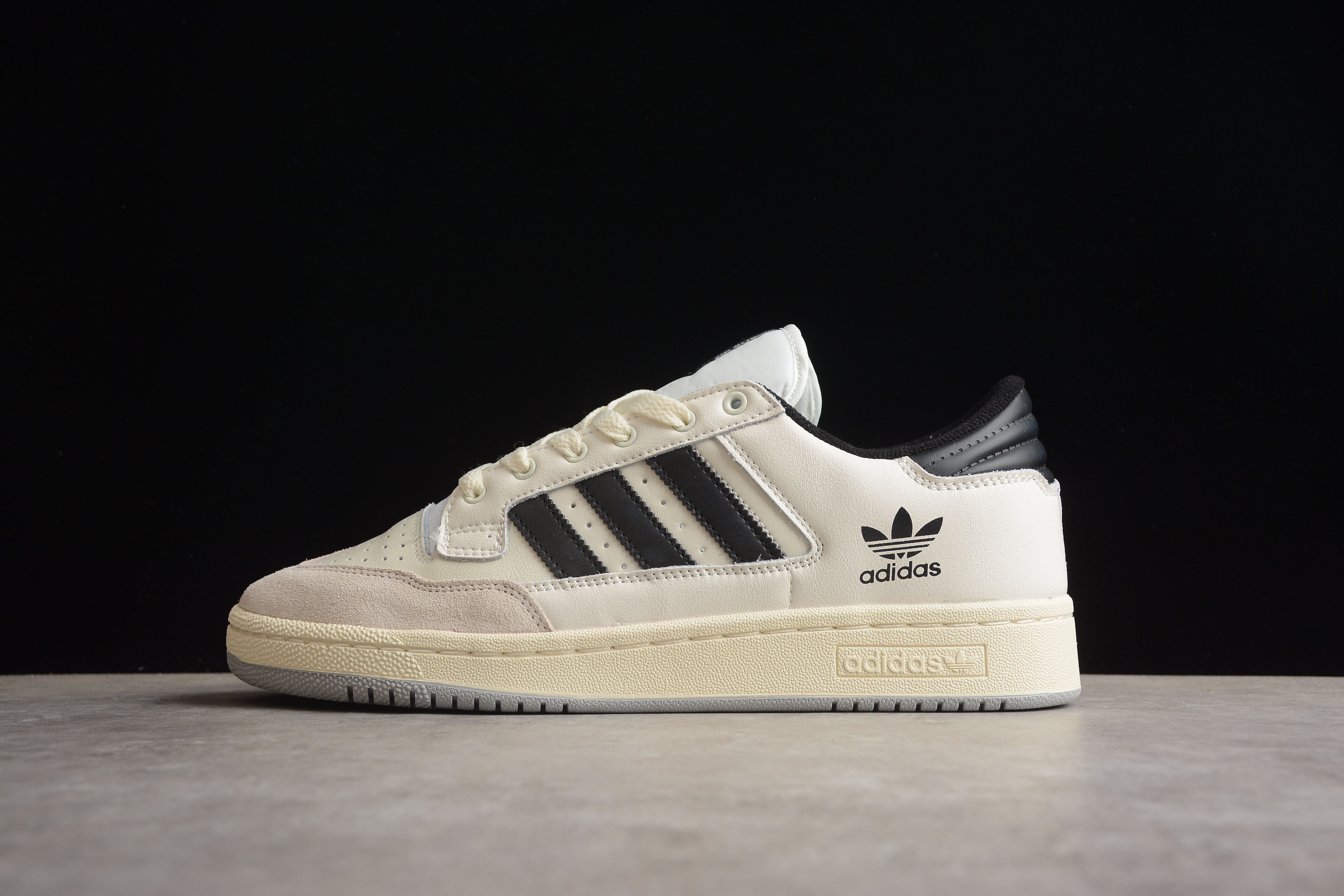 adidasMens Continental 85 Low - White