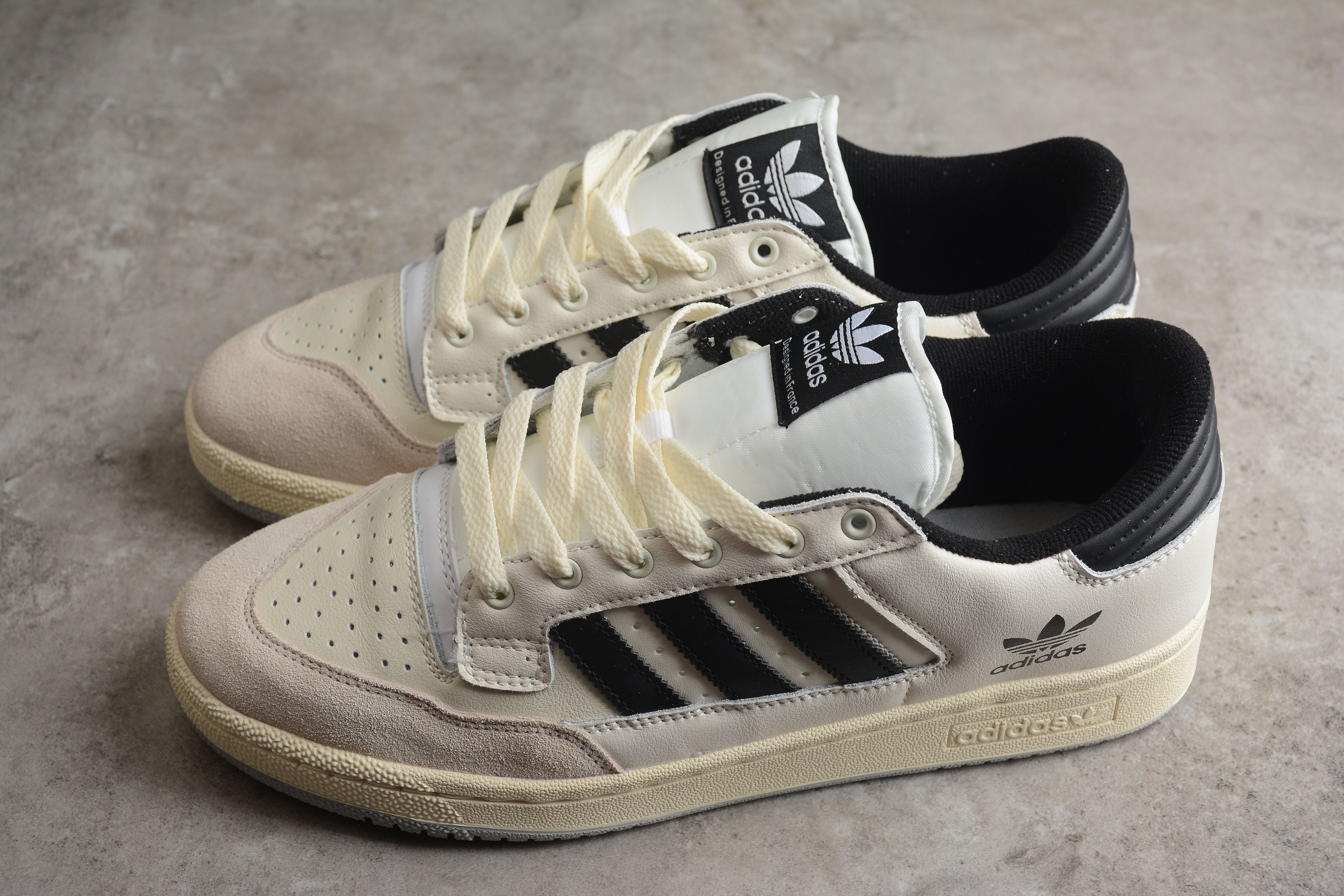 adidasMens Continental 85 Low - White