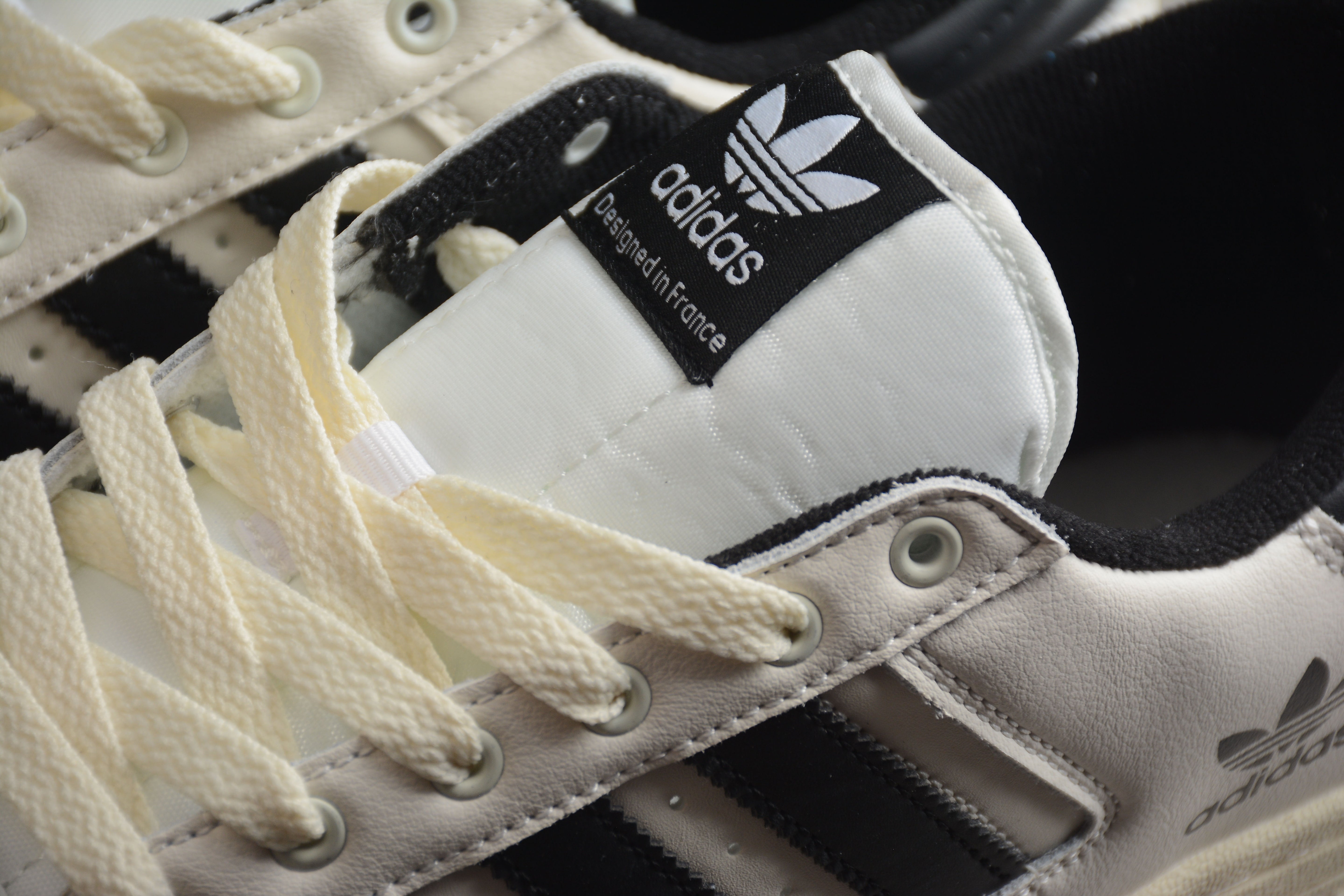 adidasMens Continental 85 Low - White