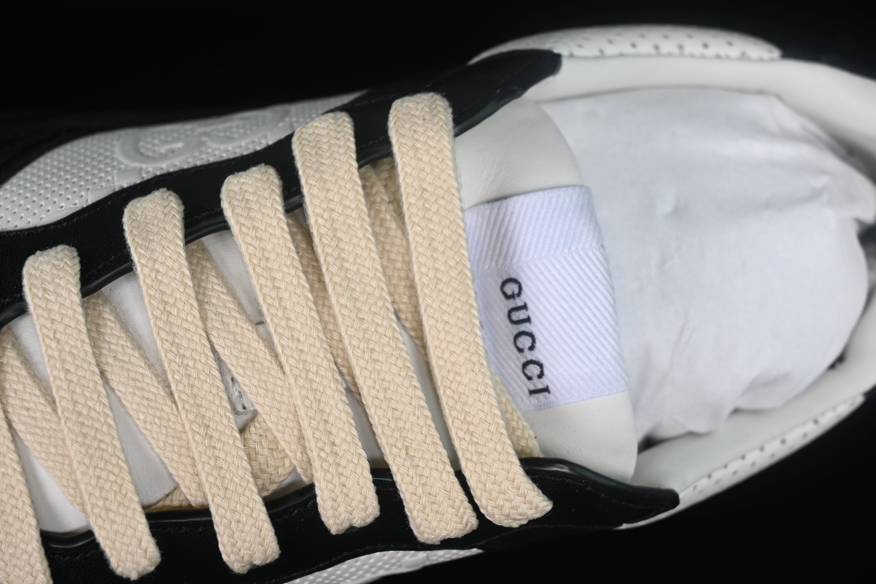 GucciUnisex GG Embossed - Black