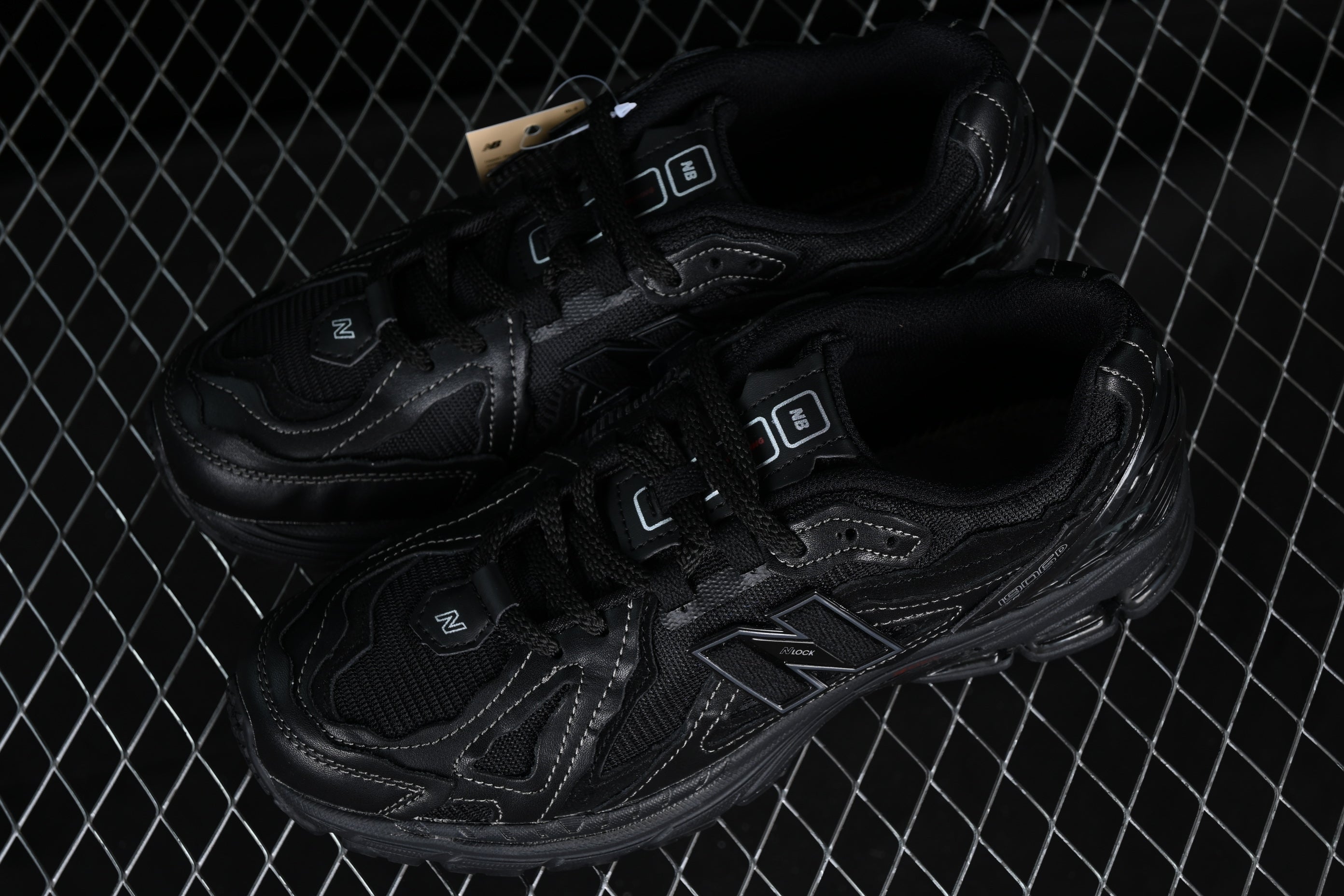 New Balance 1906R - Black/Silver Metallic