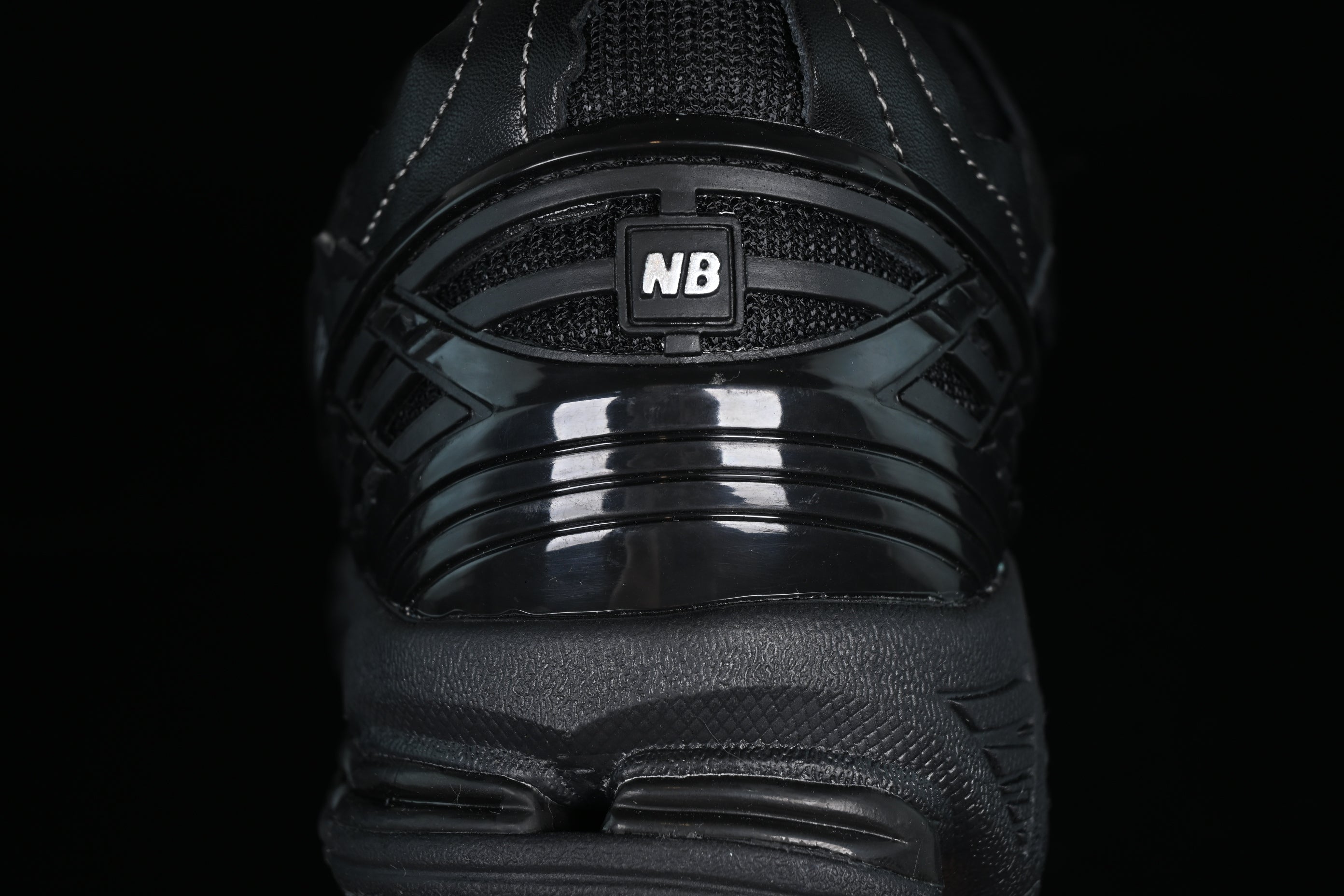 New Balance 1906R - Black/Silver Metallic