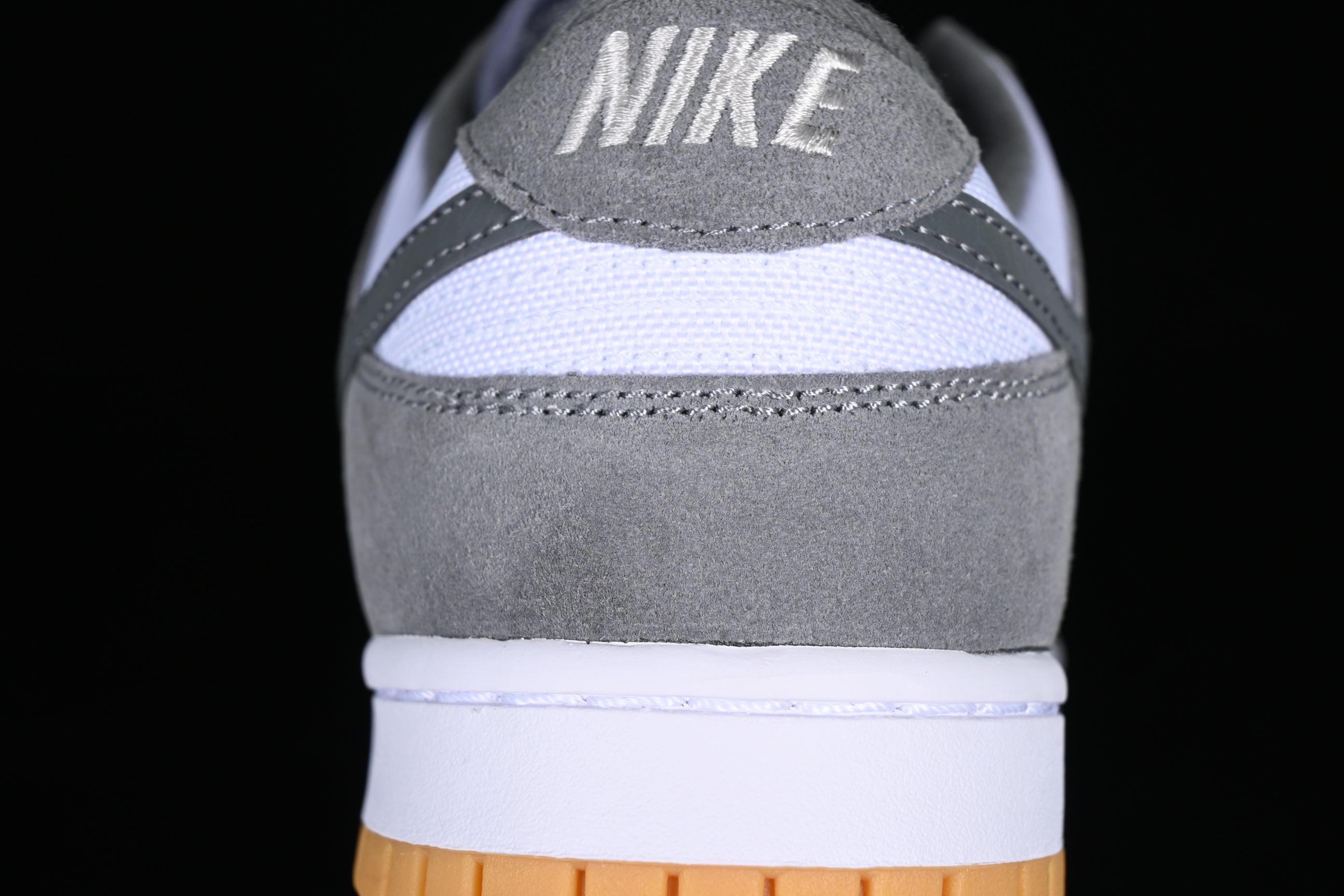 NikeSB Dunk - Grey Gum