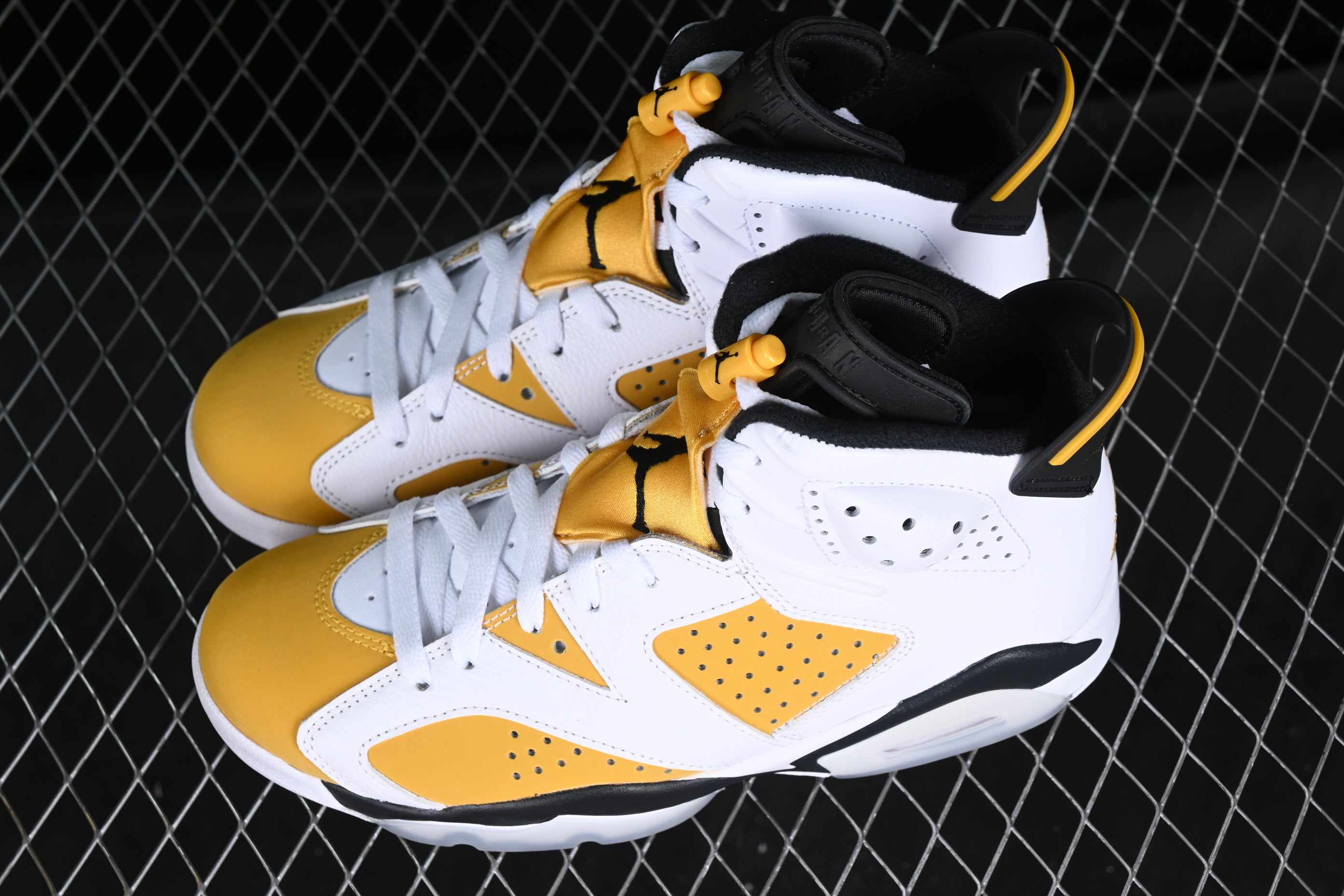 Air Jordan 6 AJ6 - Yellow Ochre