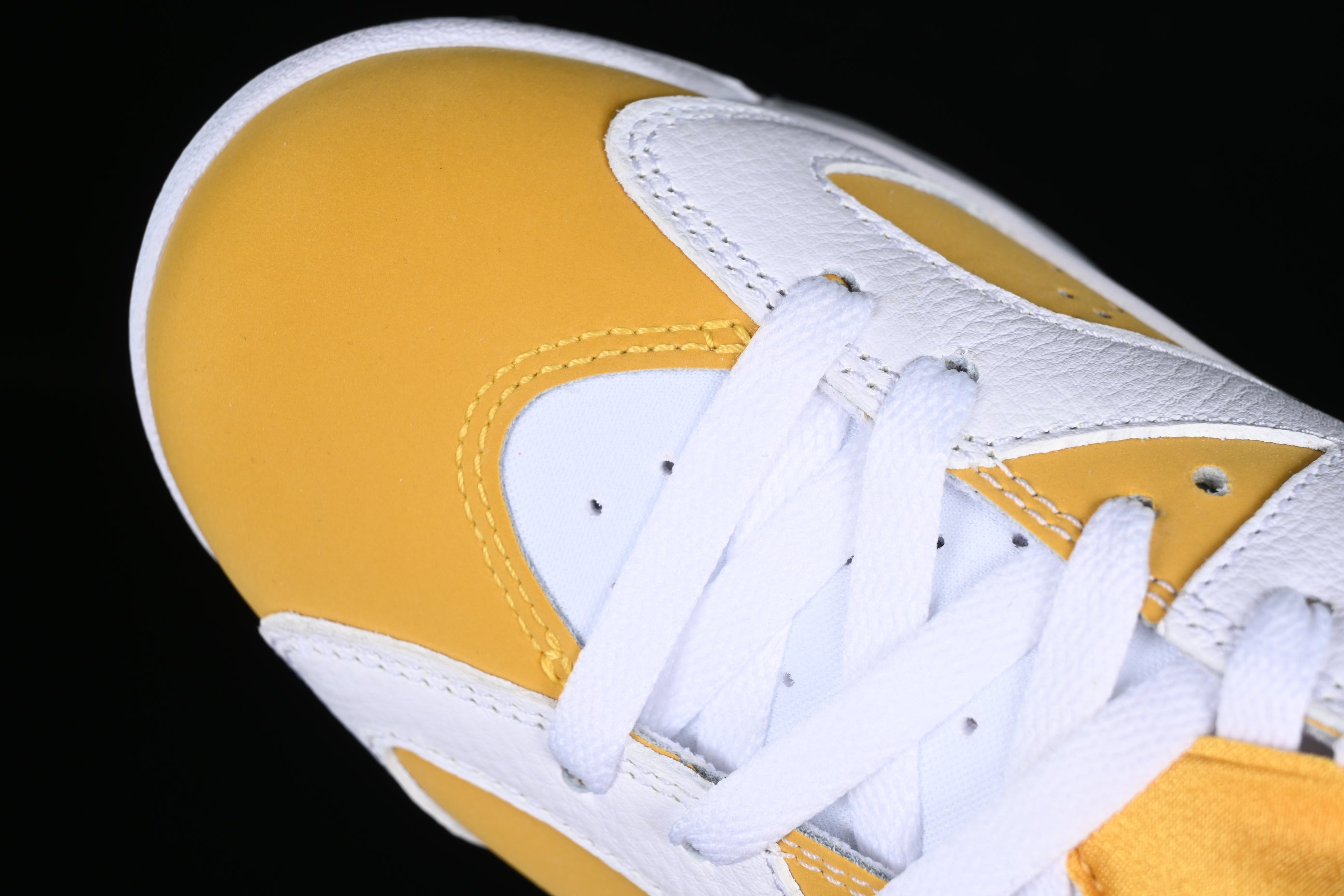 Air Jordan 6 AJ6 - Yellow Ochre