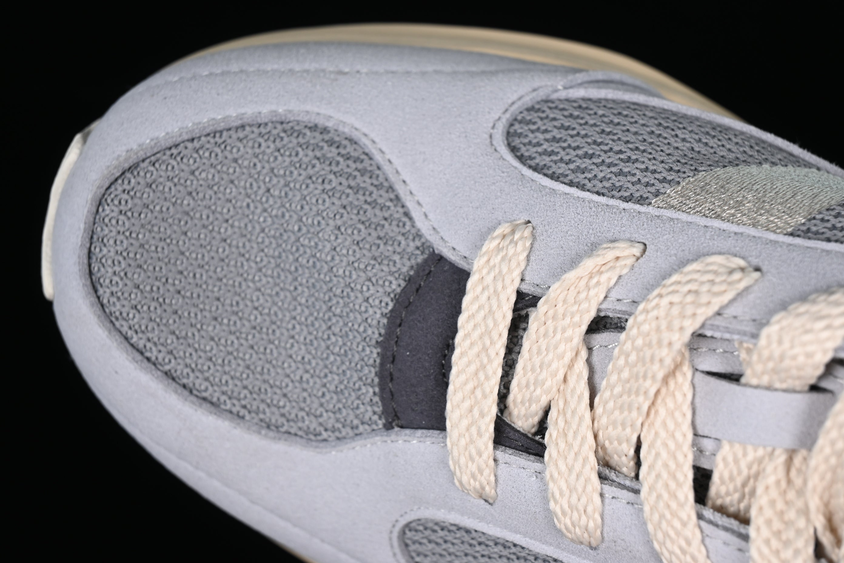 New Balance Warped - White