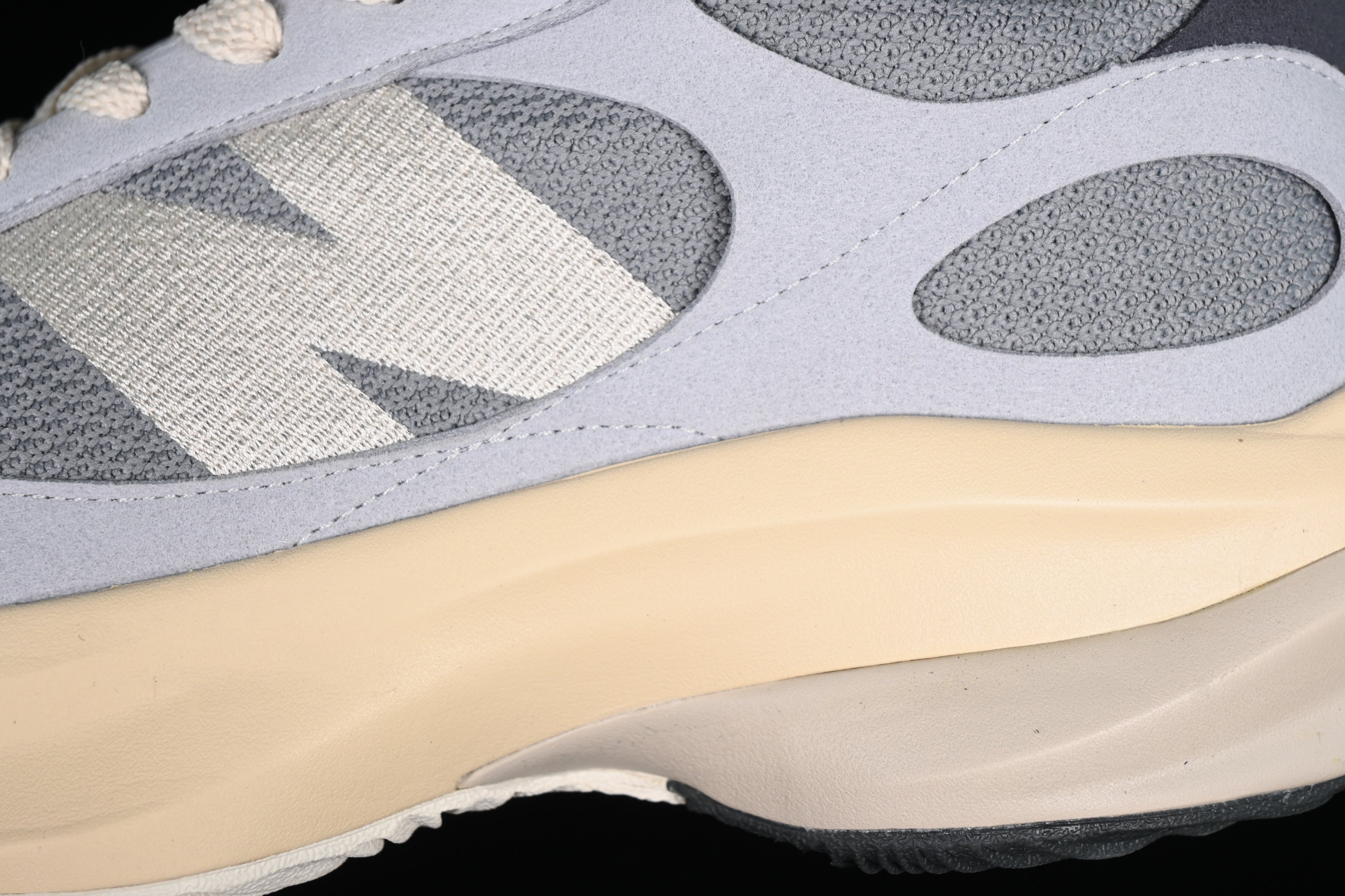 New Balance Warped - White