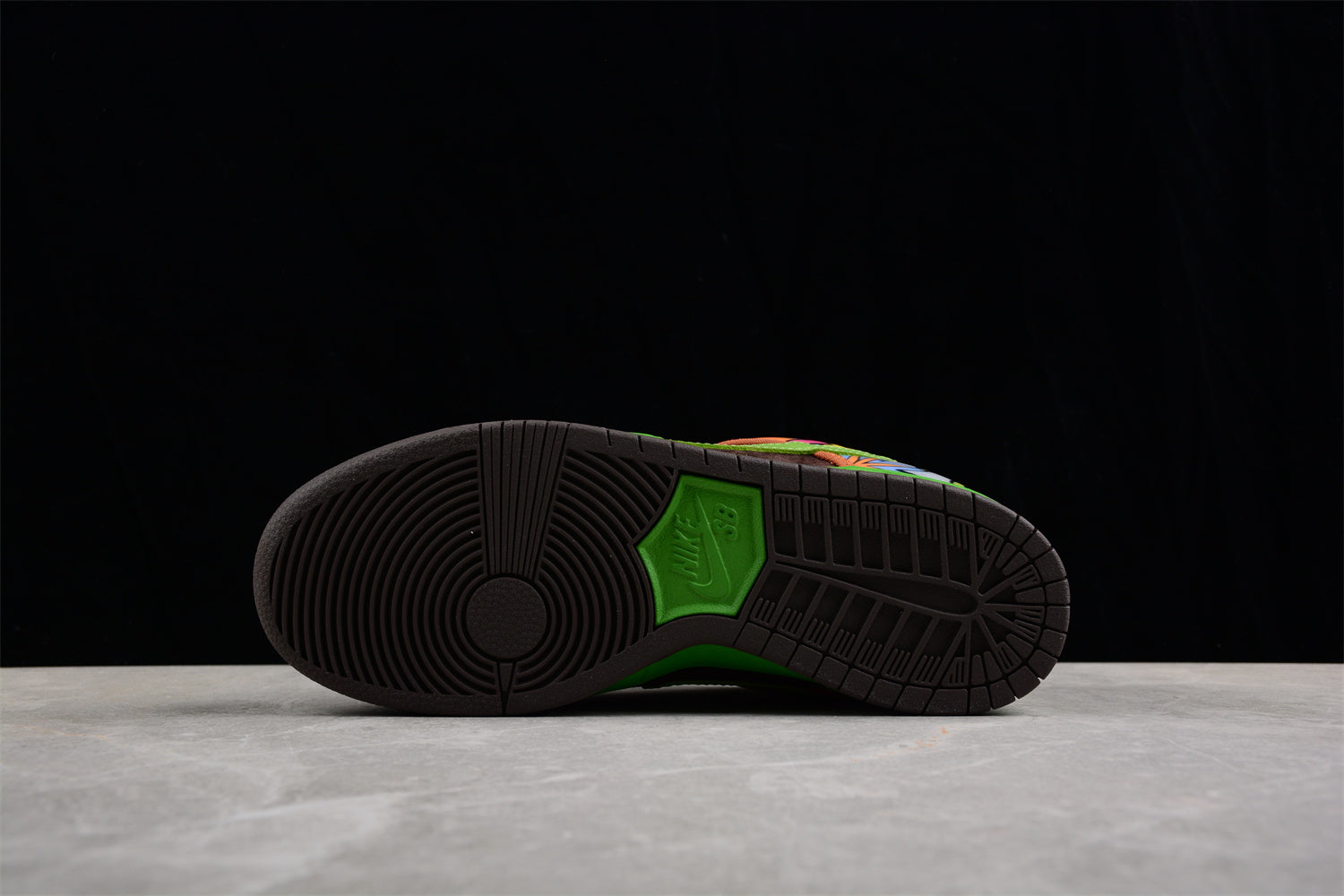 NikeMens SB Dunk Low - De La Soul