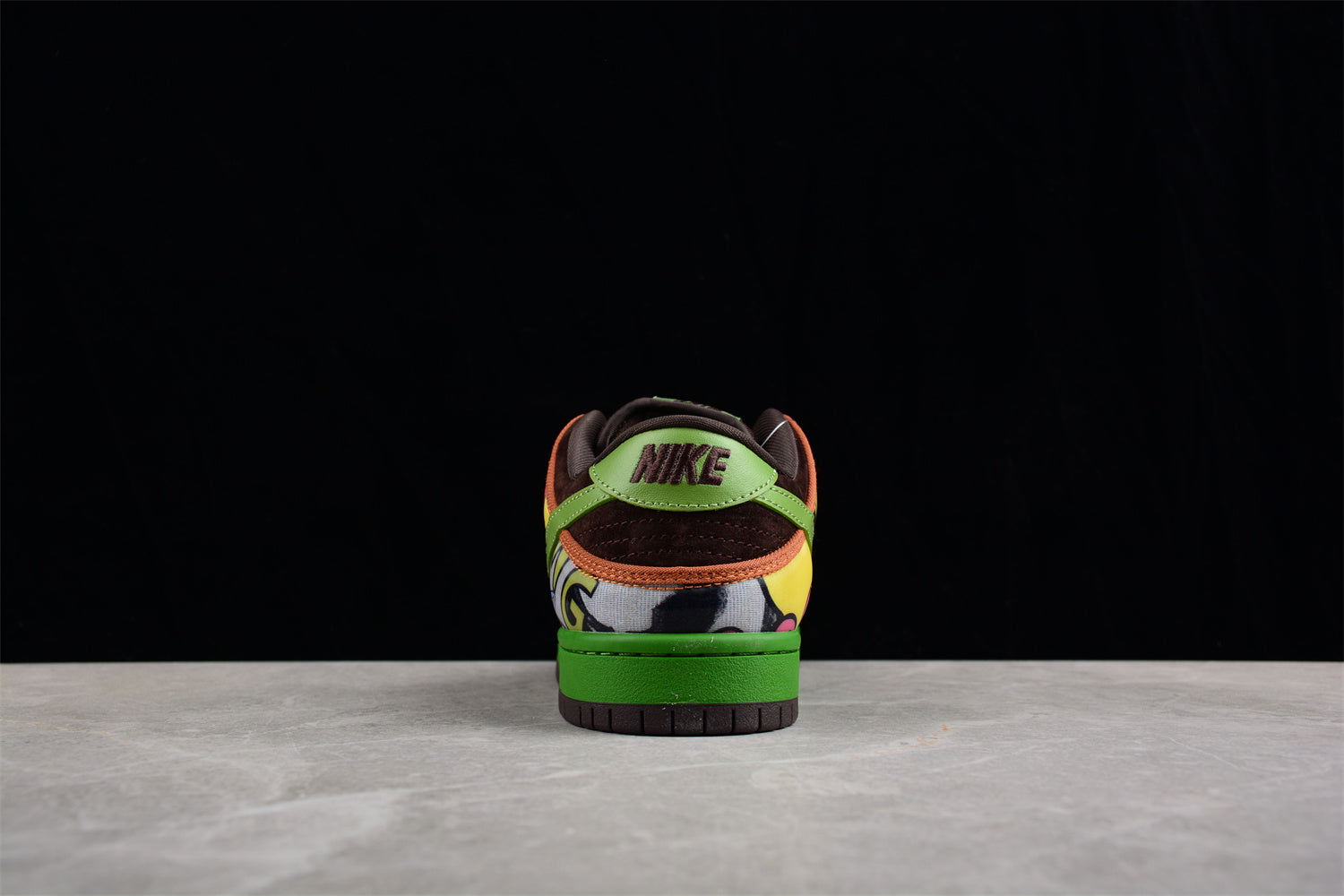 NikeMens SB Dunk Low - De La Soul