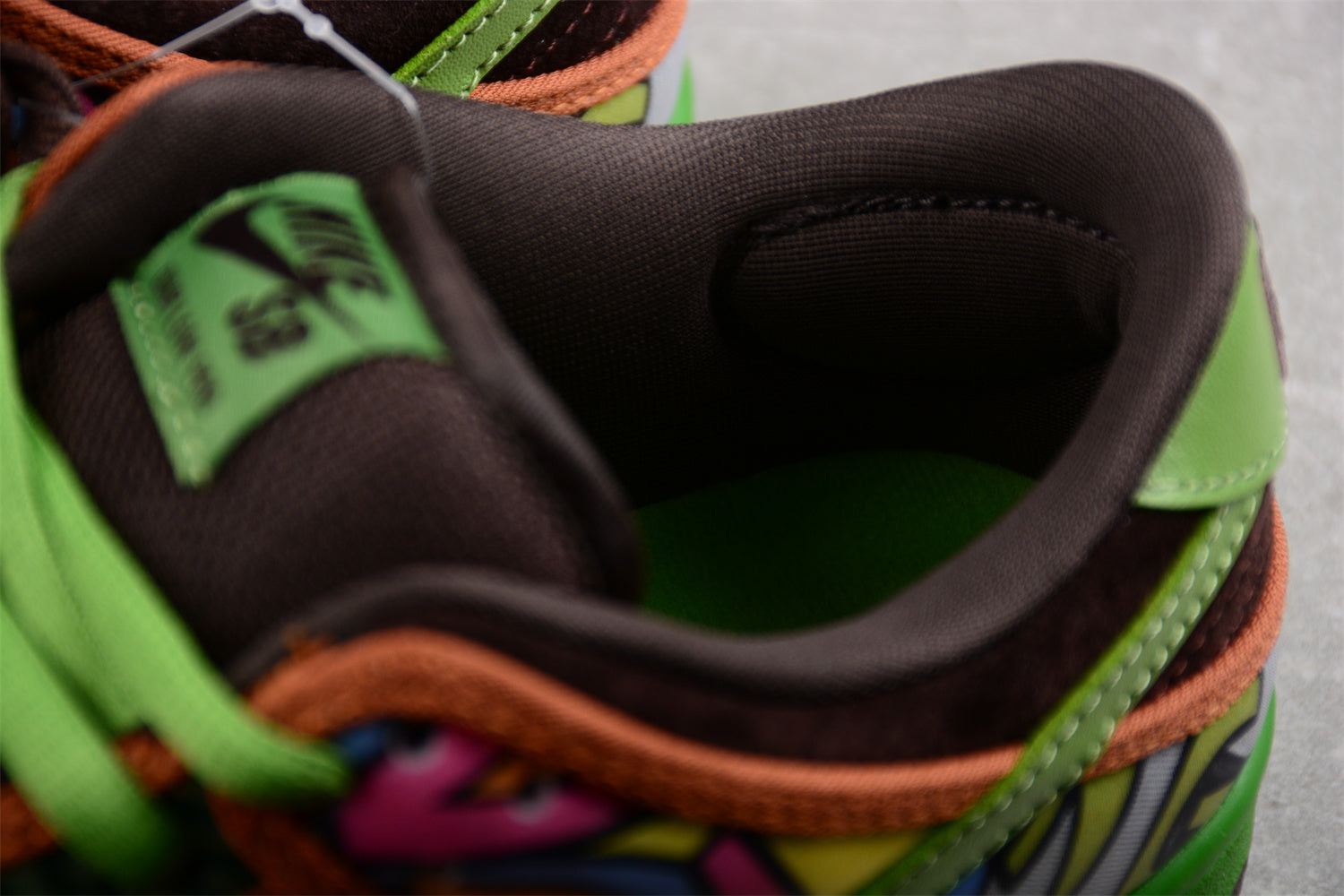 NikeMens SB Dunk Low - De La Soul