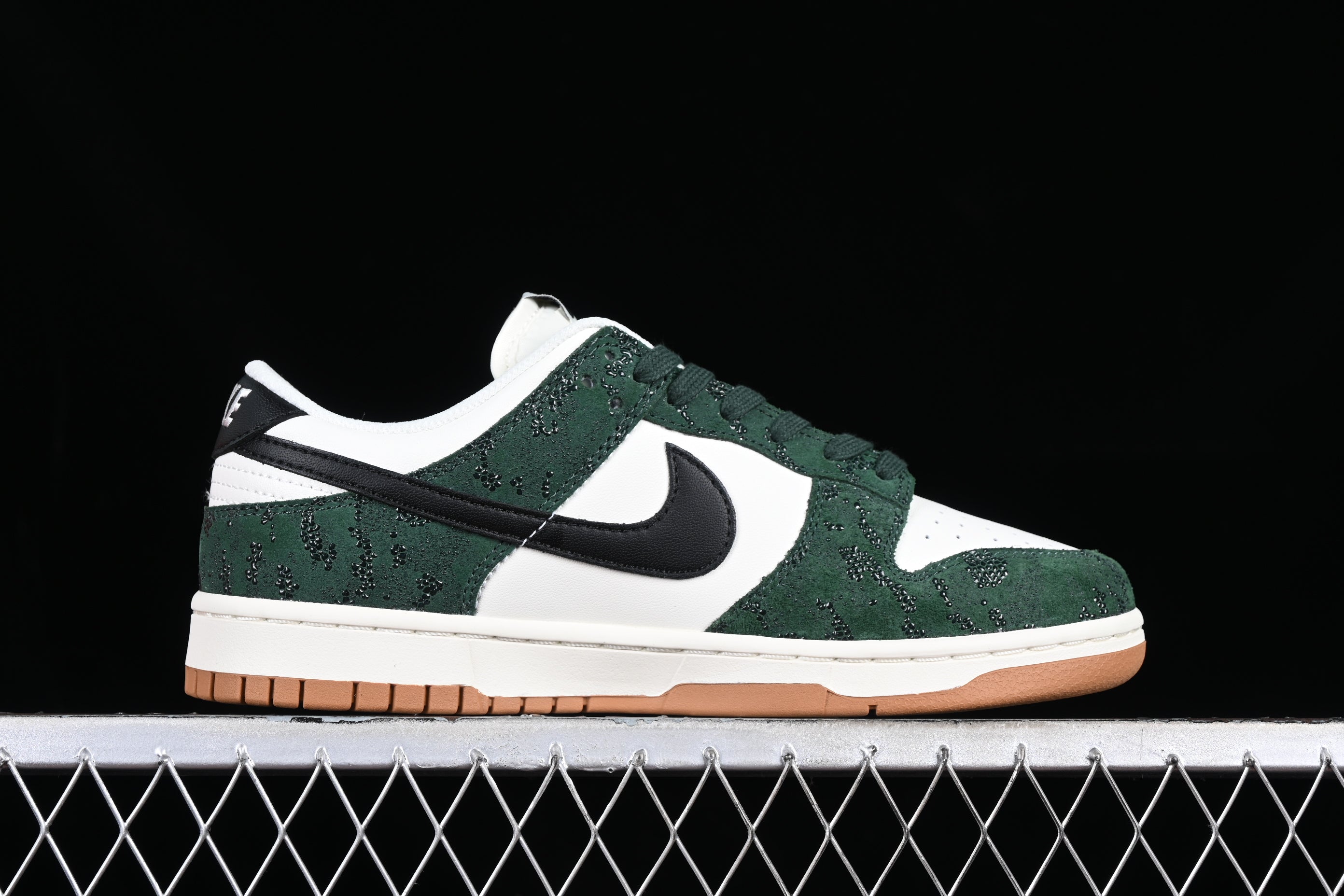 NikeUnisex Dunk Low - Green Snake