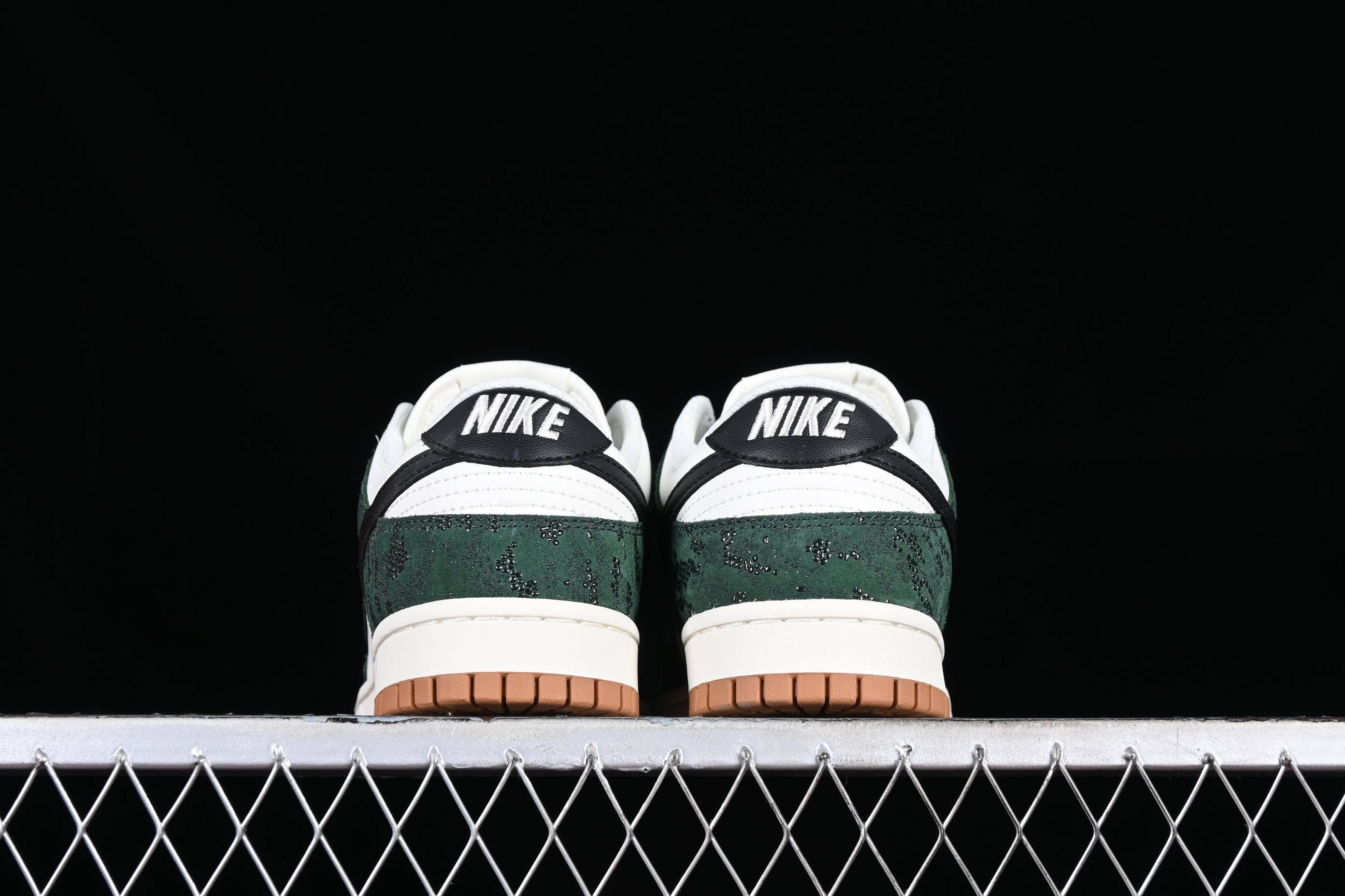 NikeUnisex Dunk Low - Green Snake