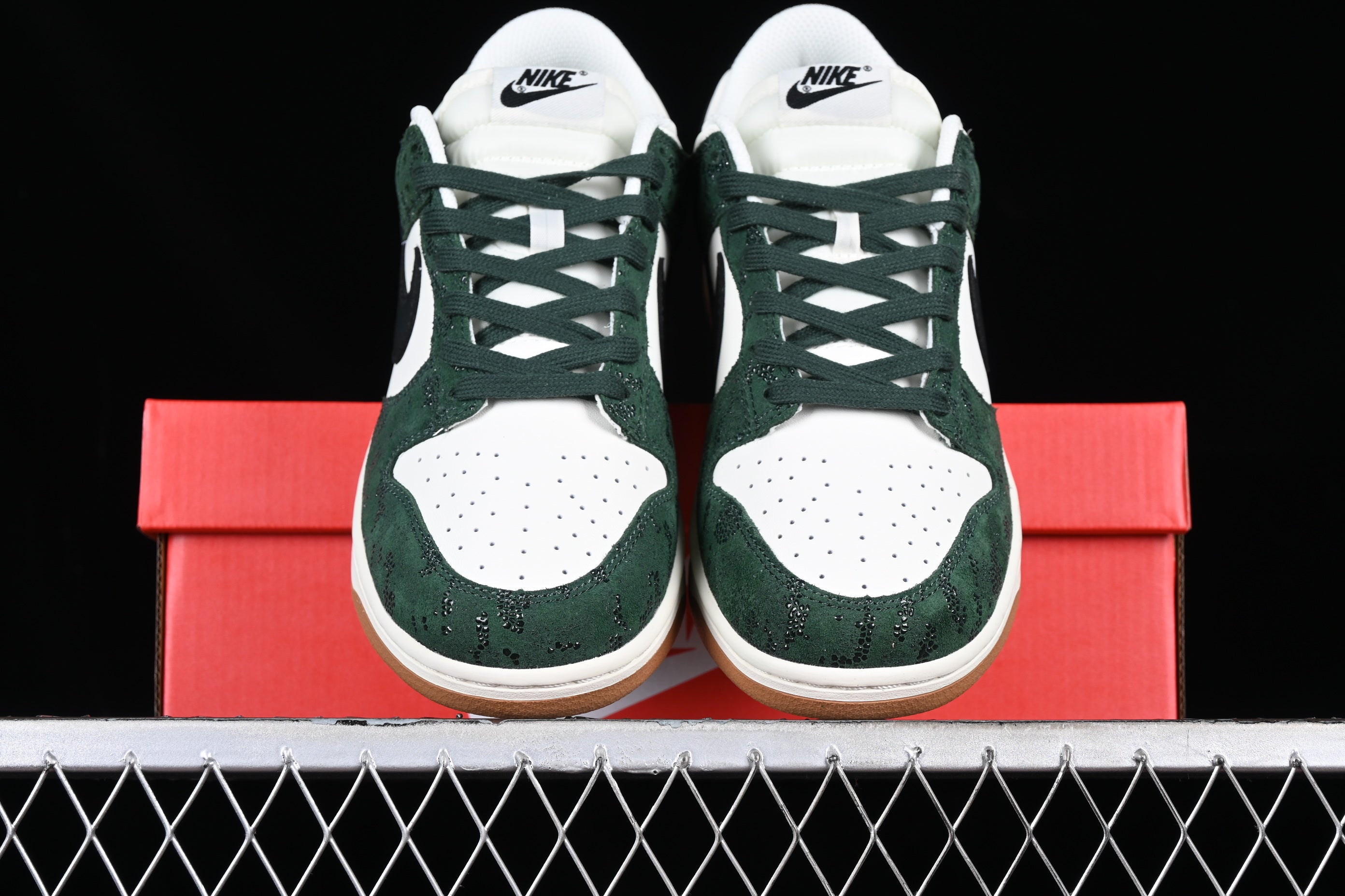 NikeMens Dunk Low - Green Snake