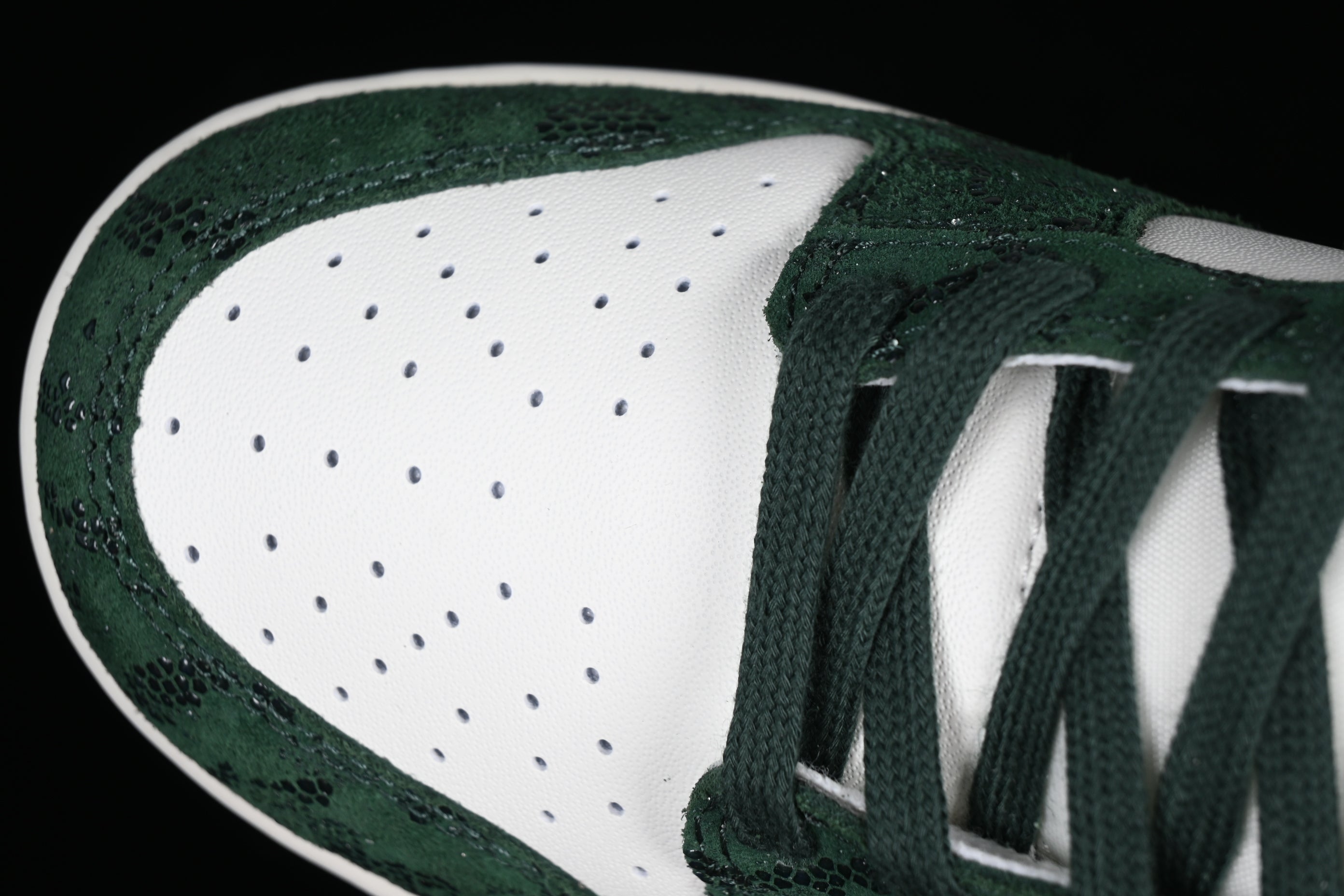 NikeUnisex Dunk Low - Green Snake