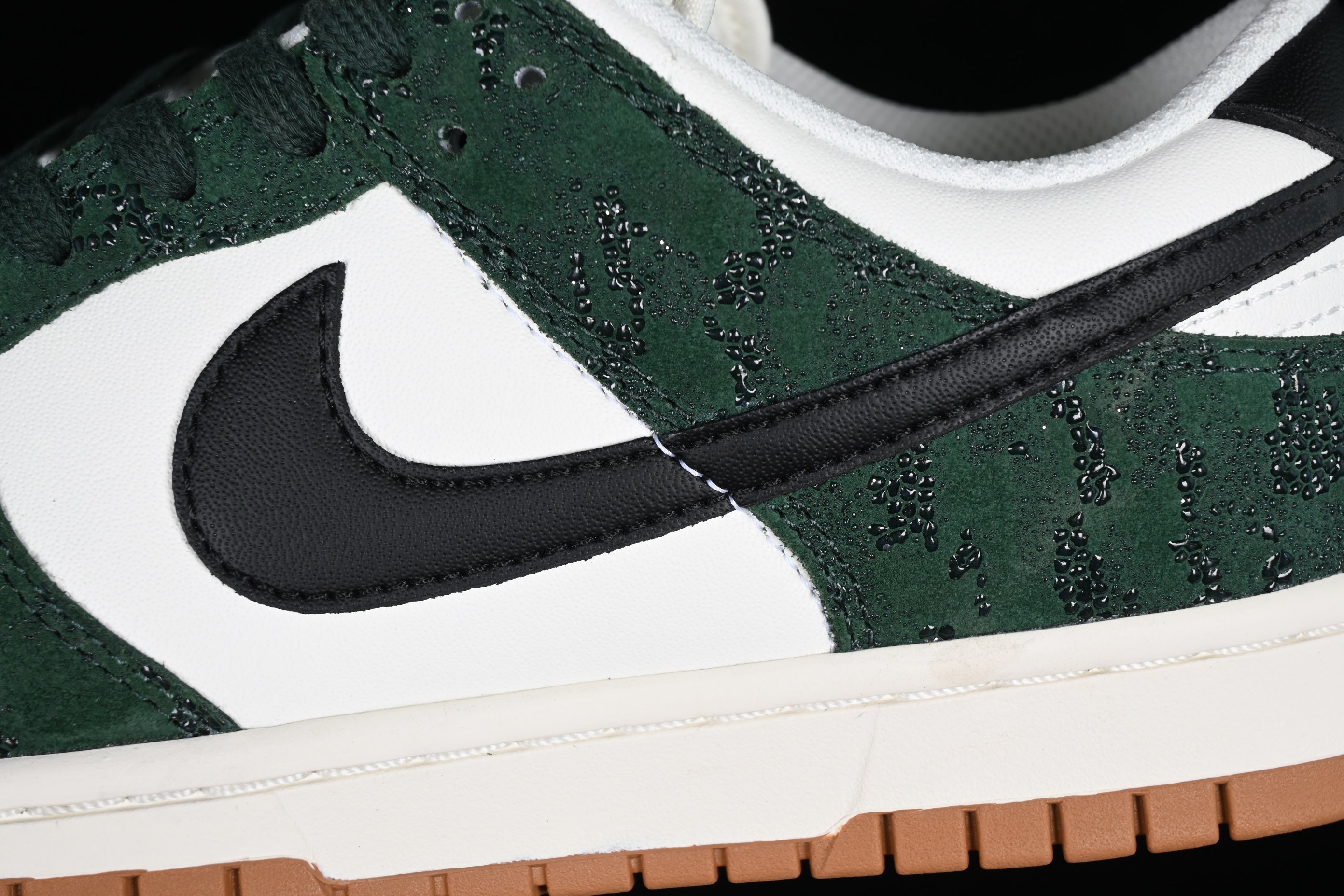 NikeUnisex Dunk Low - Green Snake