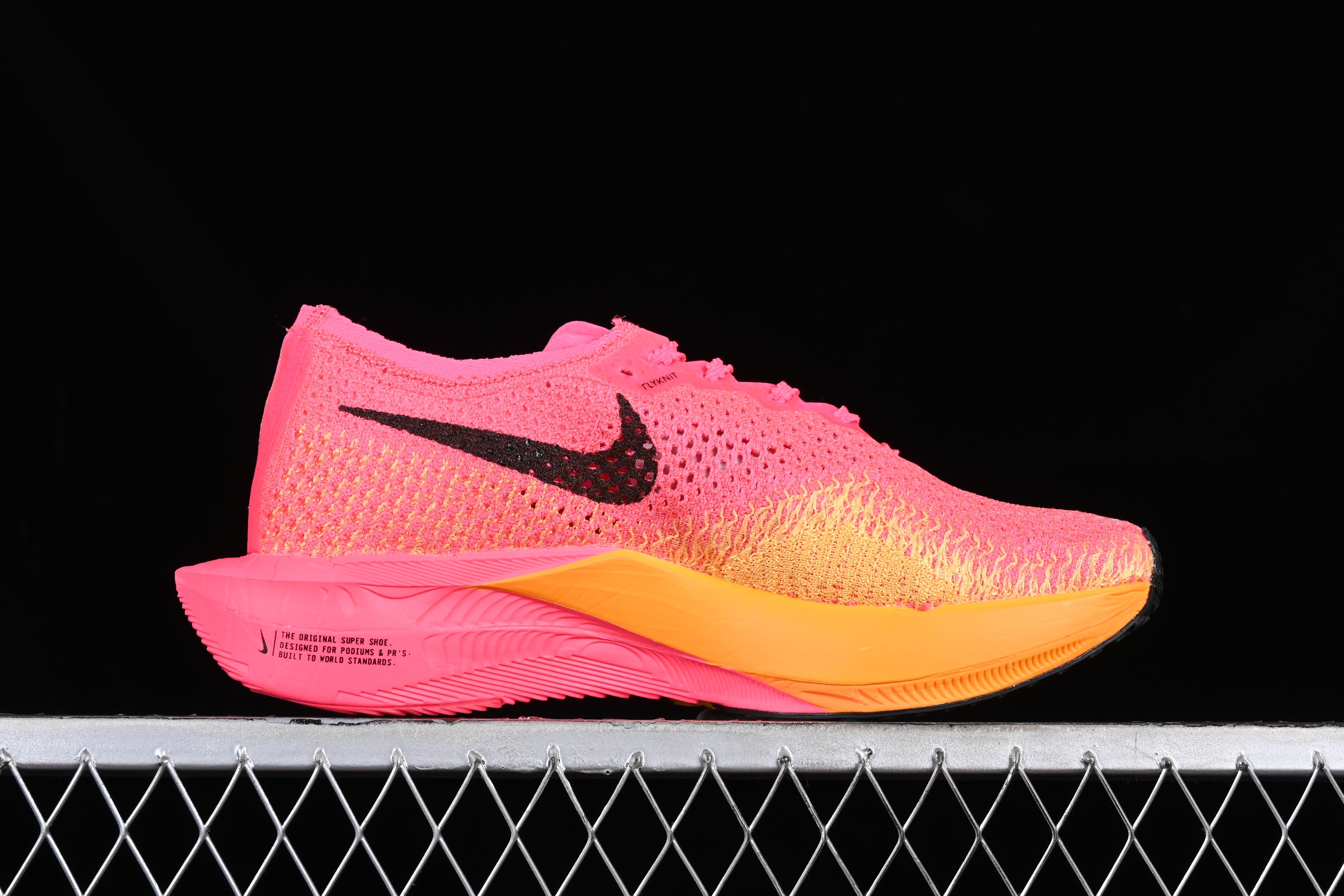 NikeUnisex ZoomX VaporFly Next 3 - Hyper Pink