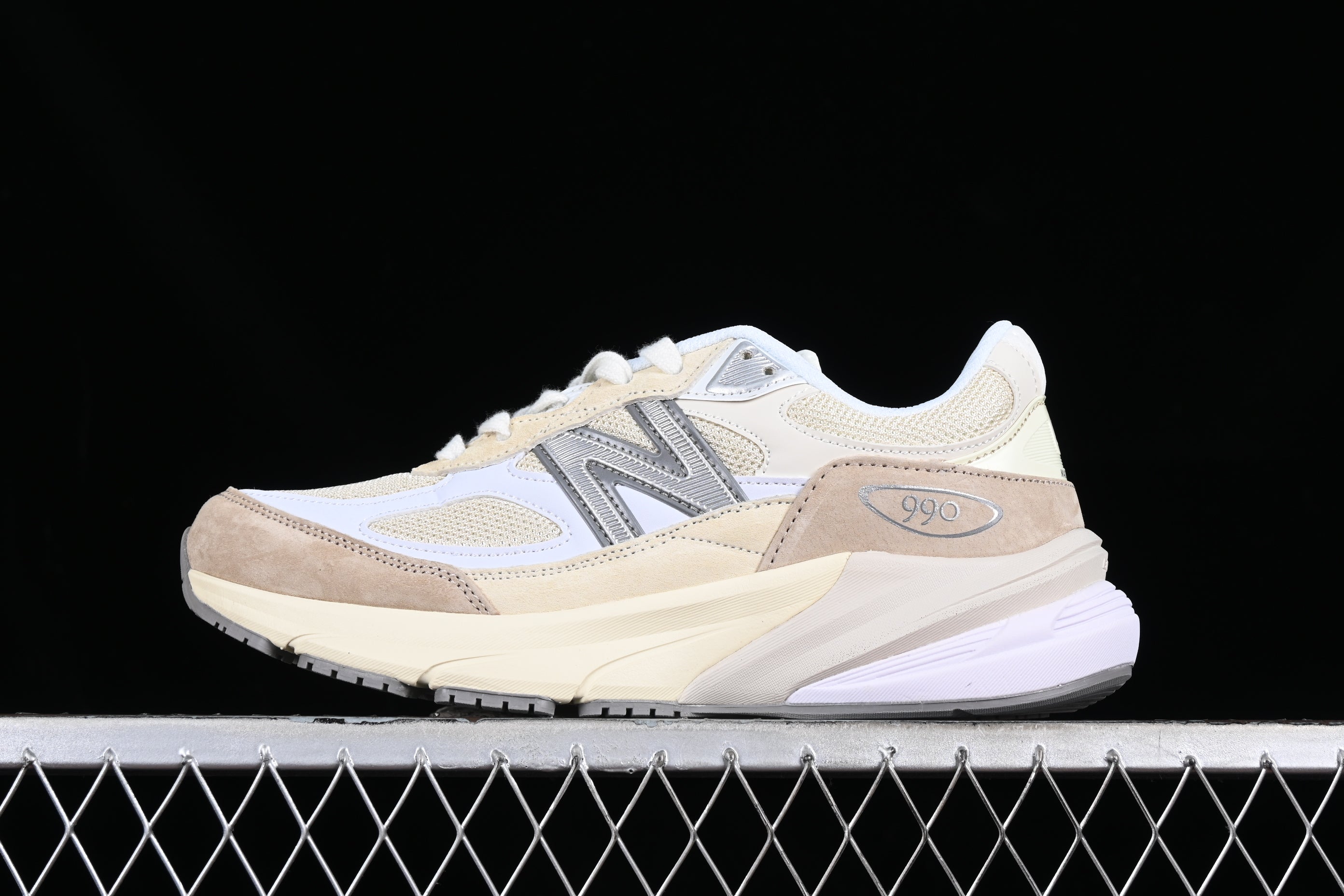 New Balance 990V6 - Desert Sand