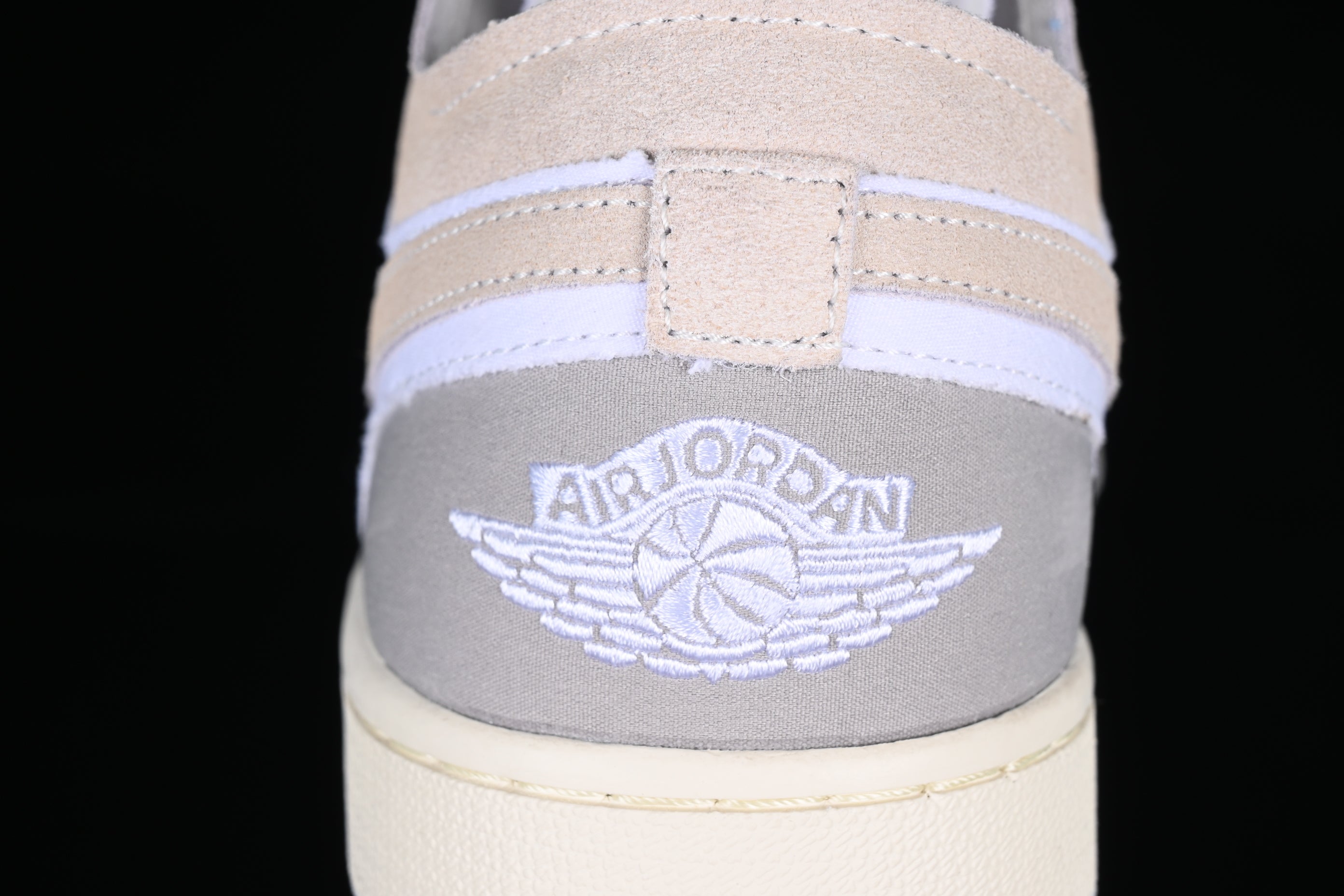 Air Jordan 1 Low Craft Inside - Out Tech Grey