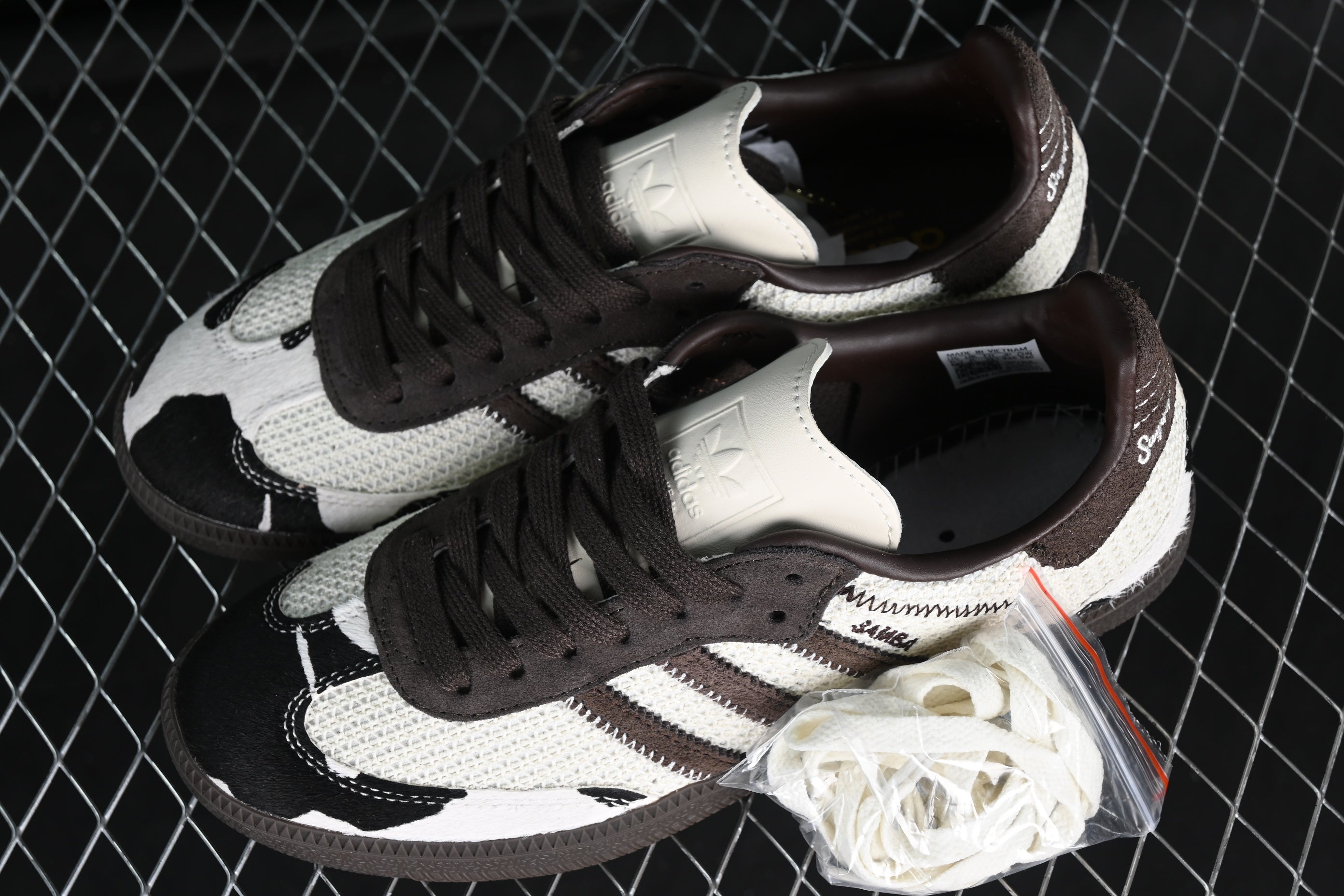 Notitle x adidasOriginals Samba - Brown