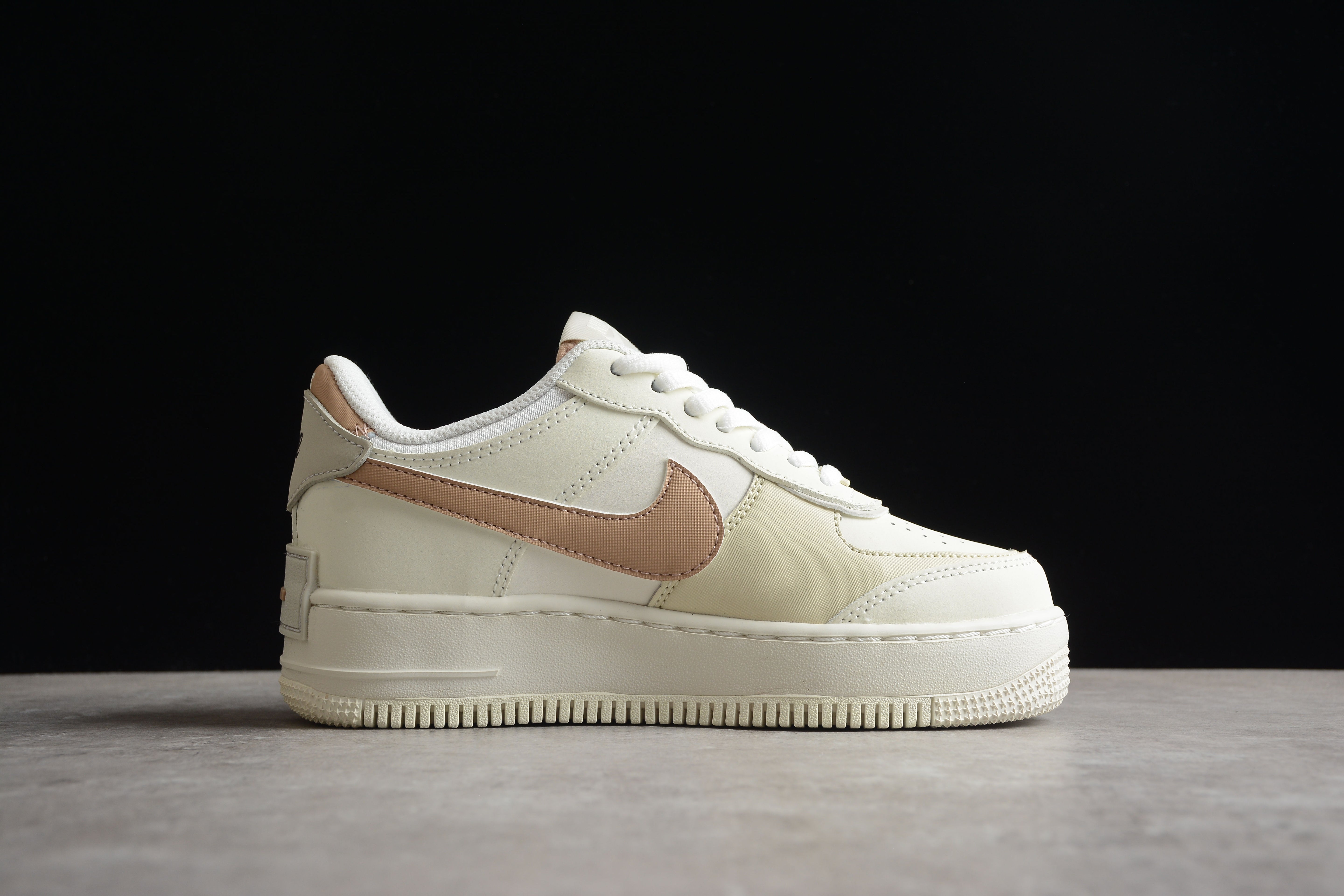 NikeUnisex Air Force 1 AF1 Low shadow - Light Bone