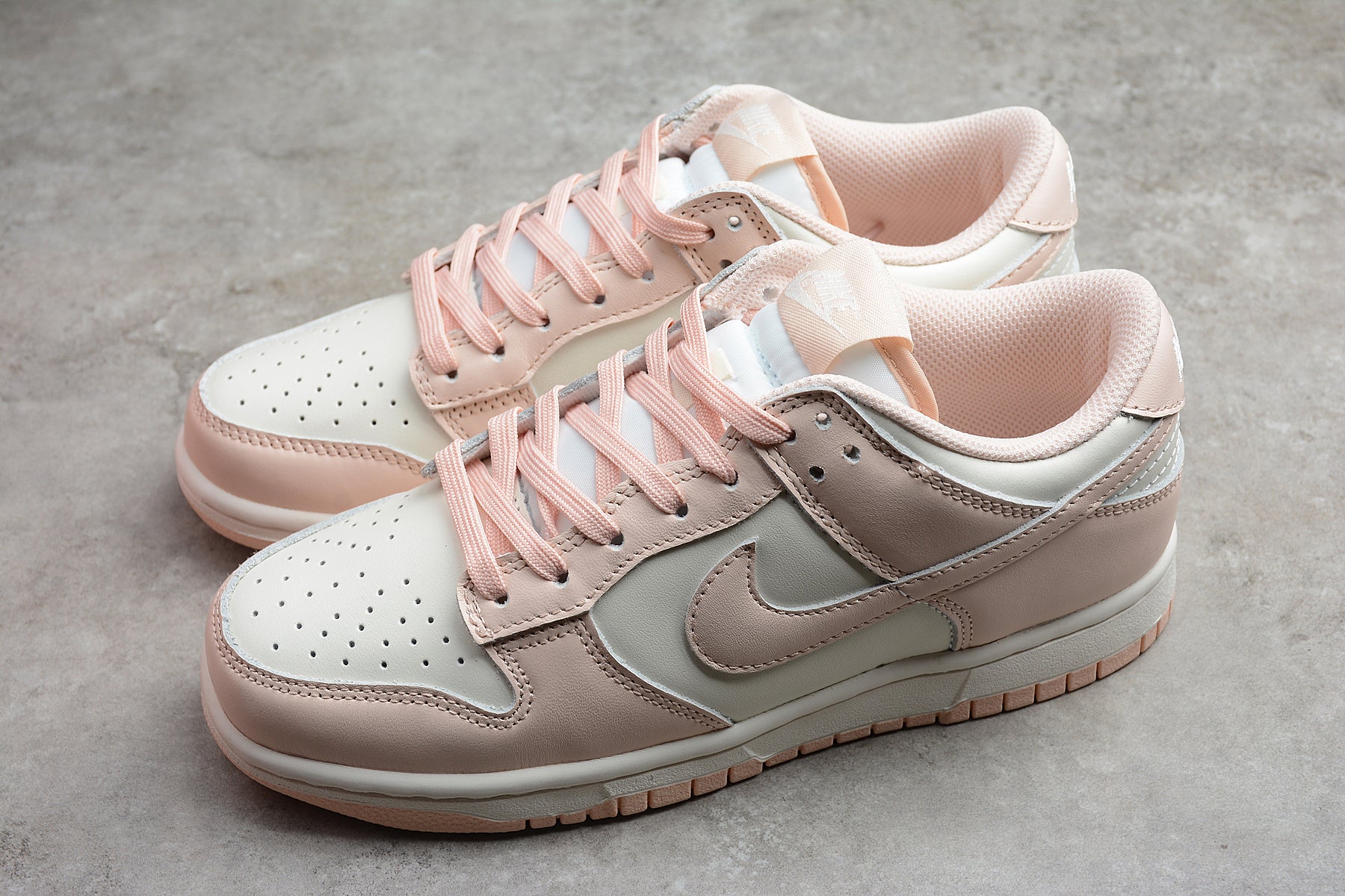 NikeWMNS Dunk Low - Orange Pearl