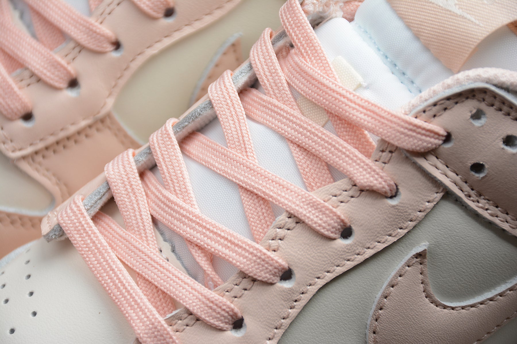 NikeWMNS Dunk Low - Orange Pearl