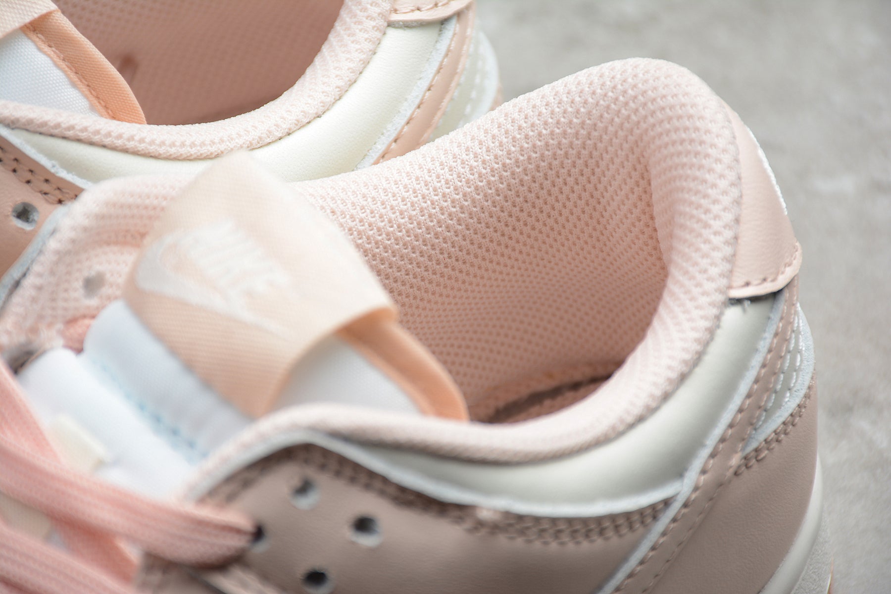 NikeWMNS Dunk Low - Orange Pearl