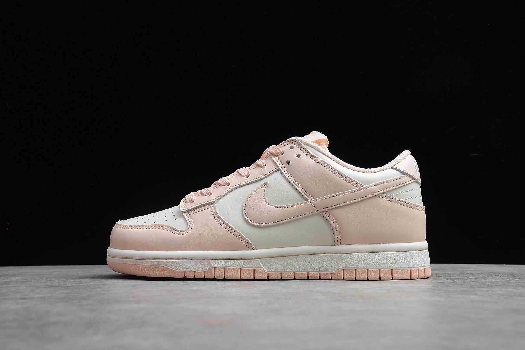 NikeWMNS Dunk Low - Orange Pearl