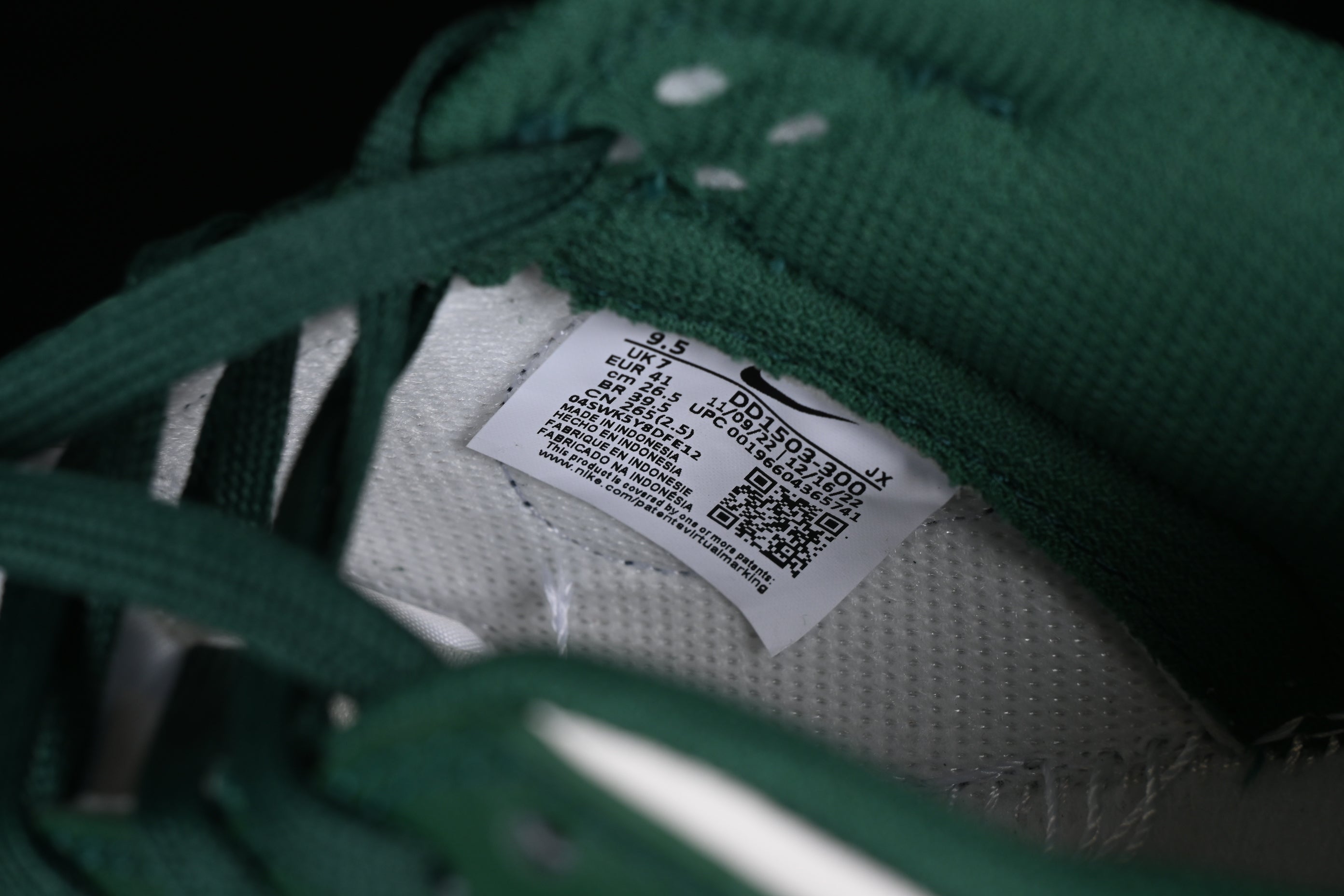 NikeSB Dunk Low - Gorge Green