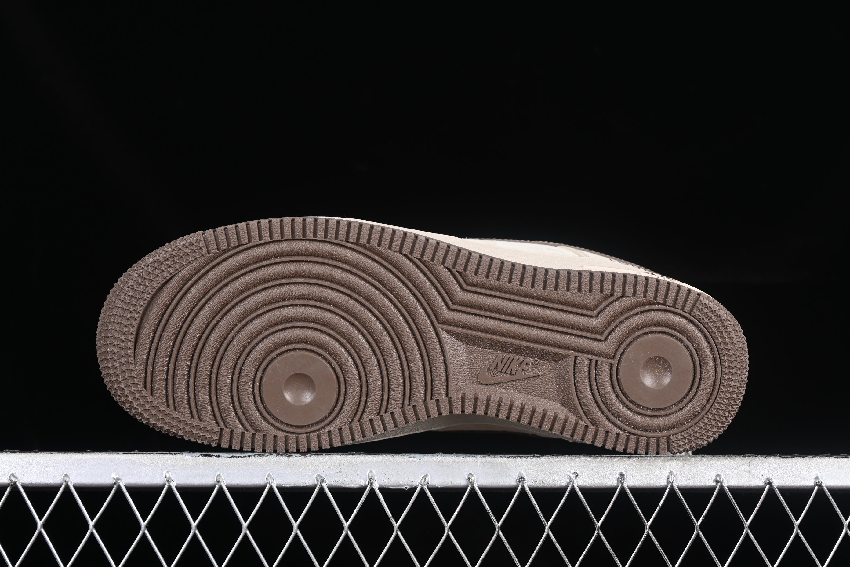 NikeUnisex Air Force 1 AF1 Low LV - Dark Brown