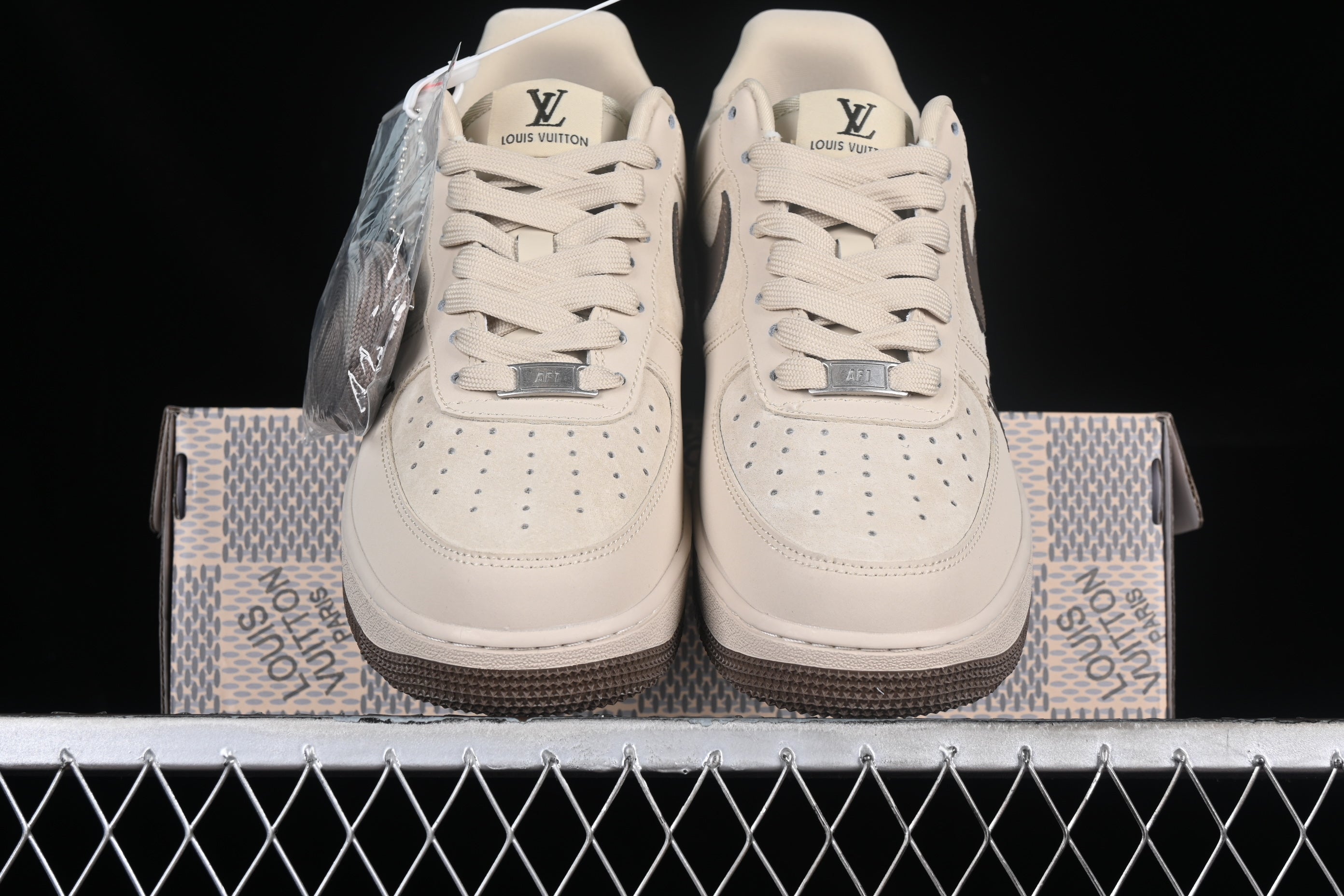 NikeUnisex Air Force 1 AF1 Low LV - Dark Brown