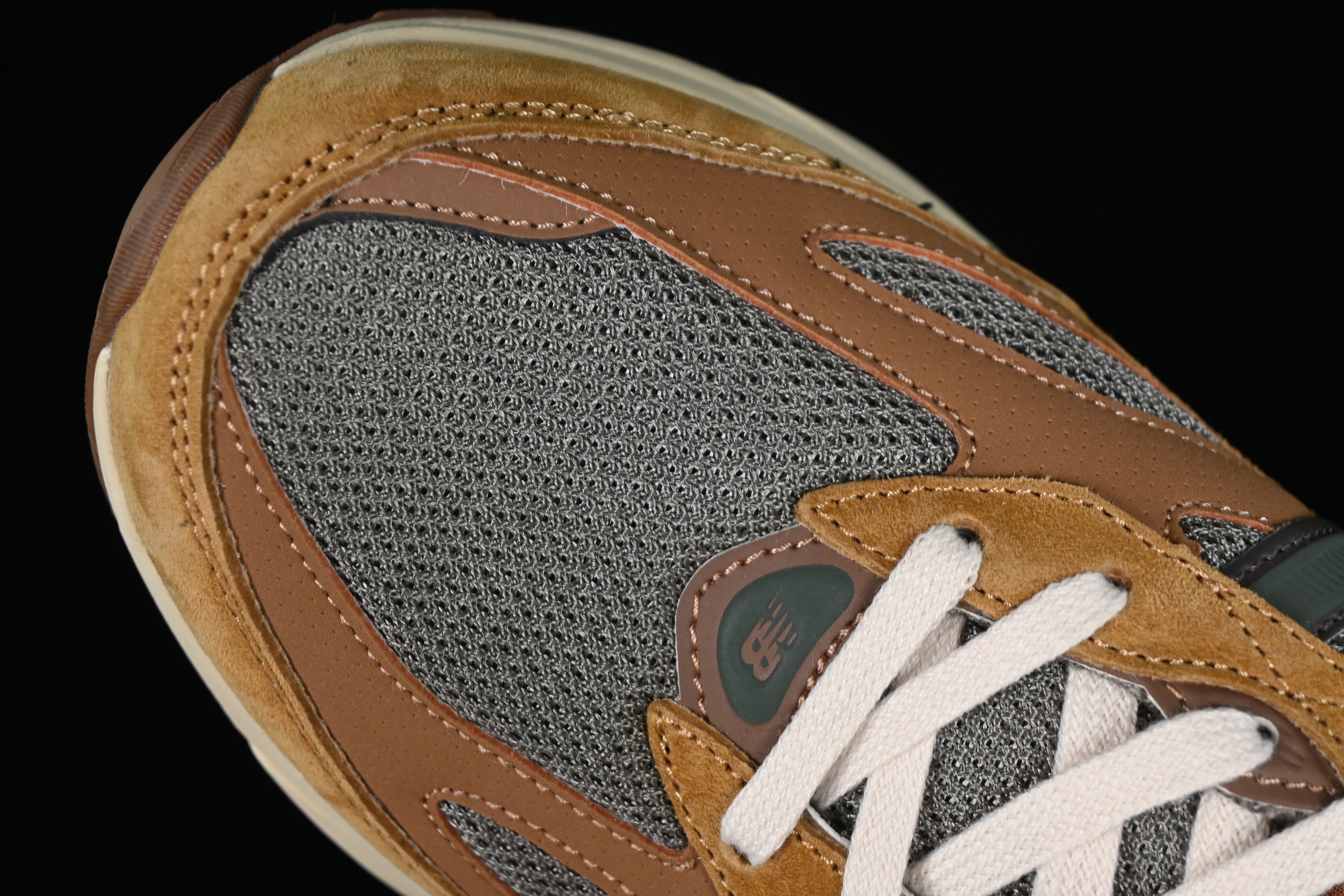 New Balance 990 - Carhartt WIP